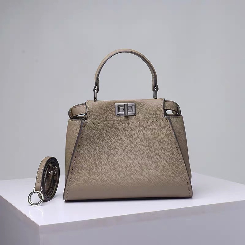 極簡鎖釦牛皮小方包 (25cm)