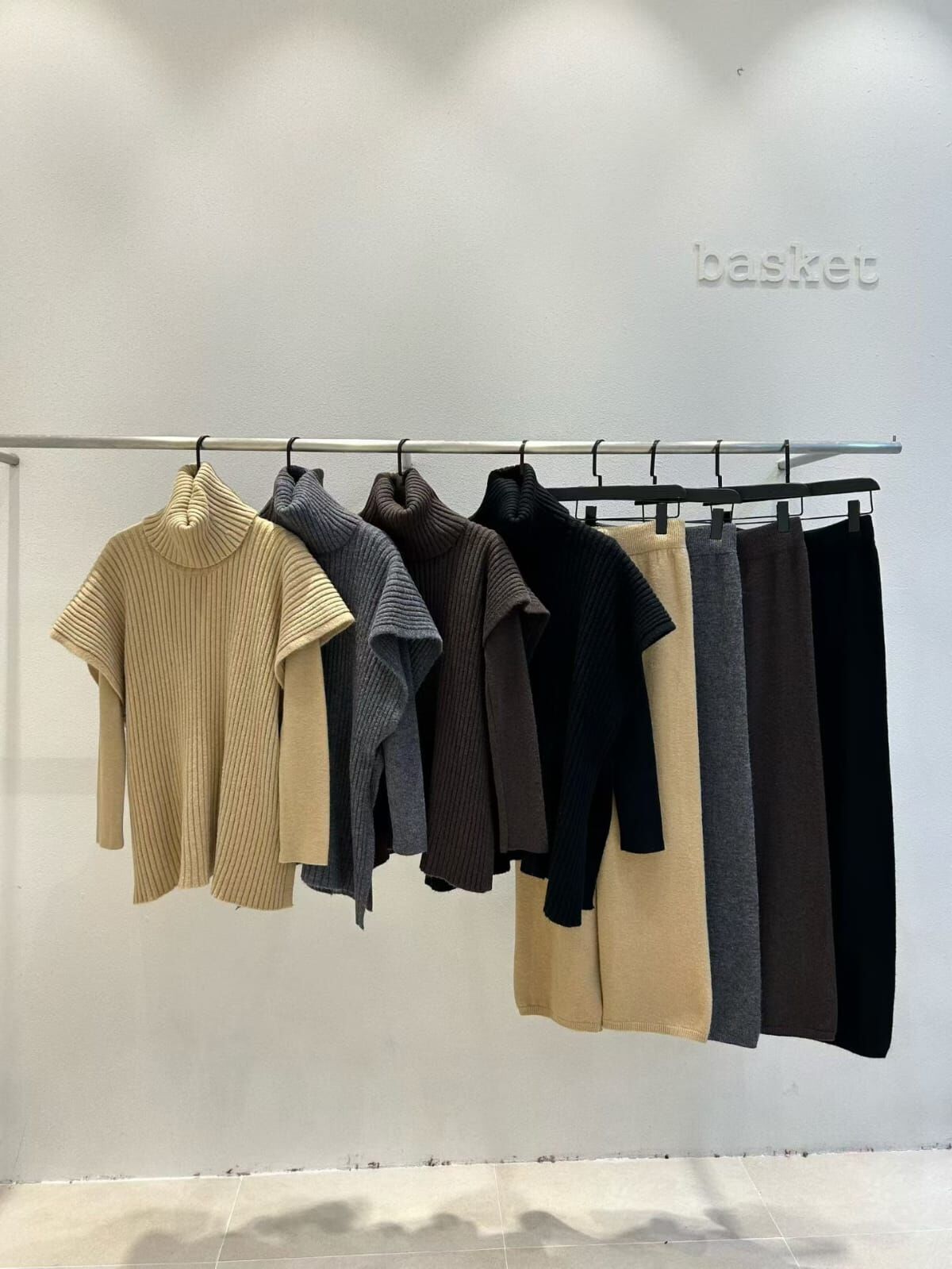 WE5319 貴婦高領針織上衣長褲套裝