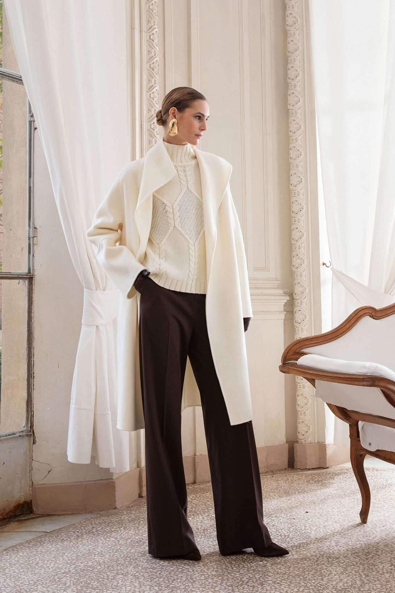 Clips 粗織麻花T鑽毛衣