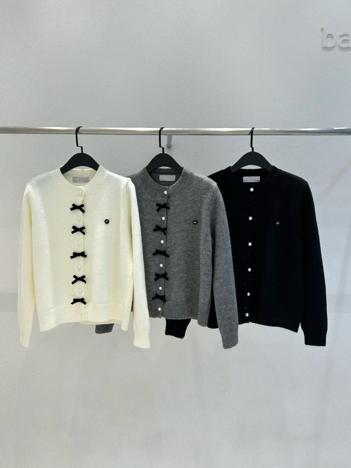 WE5324 蝴蝶結針織開胸冷衫