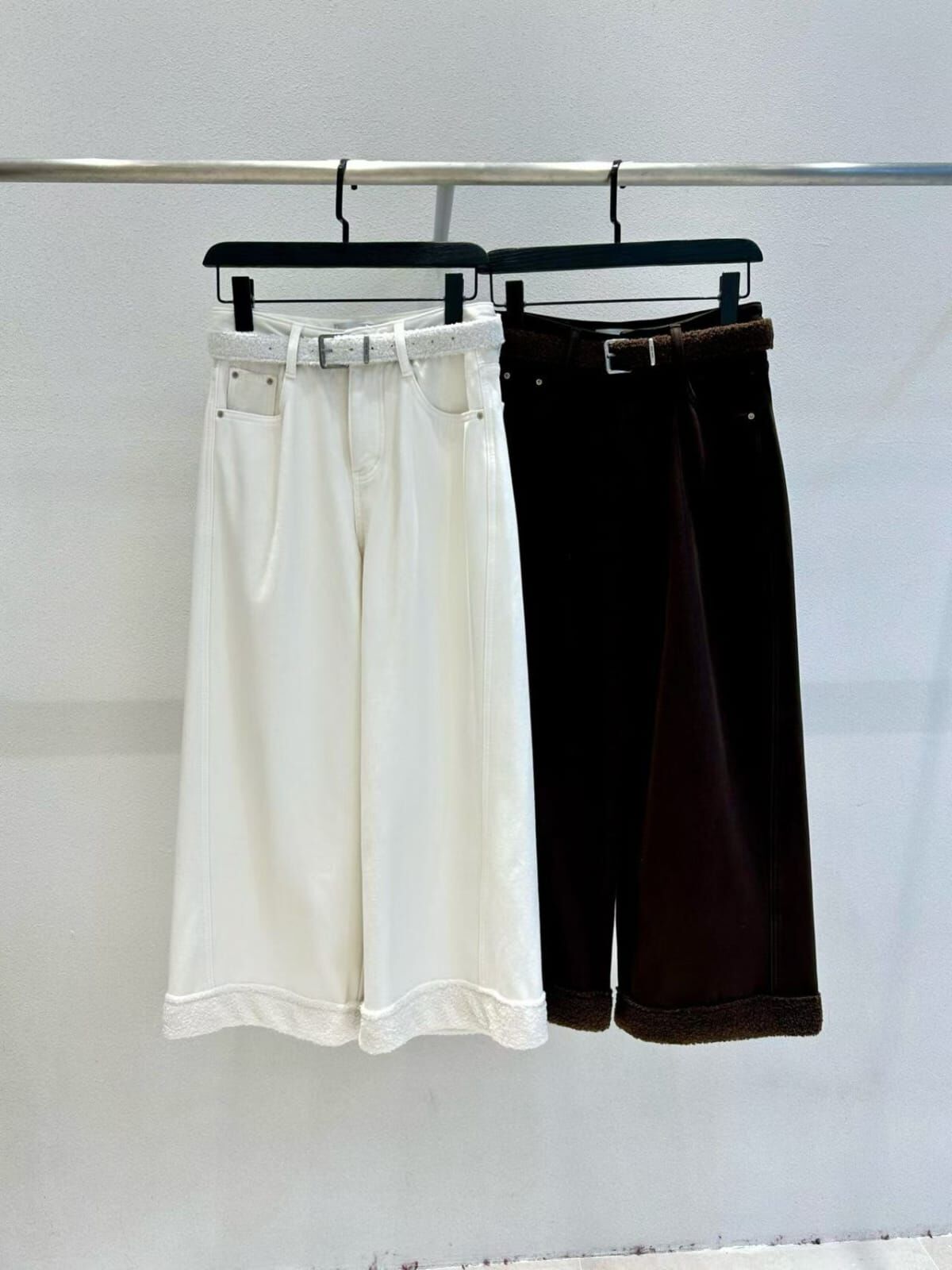 WE5325 毛毛皮帶闊腳牛仔褲 (S/M)