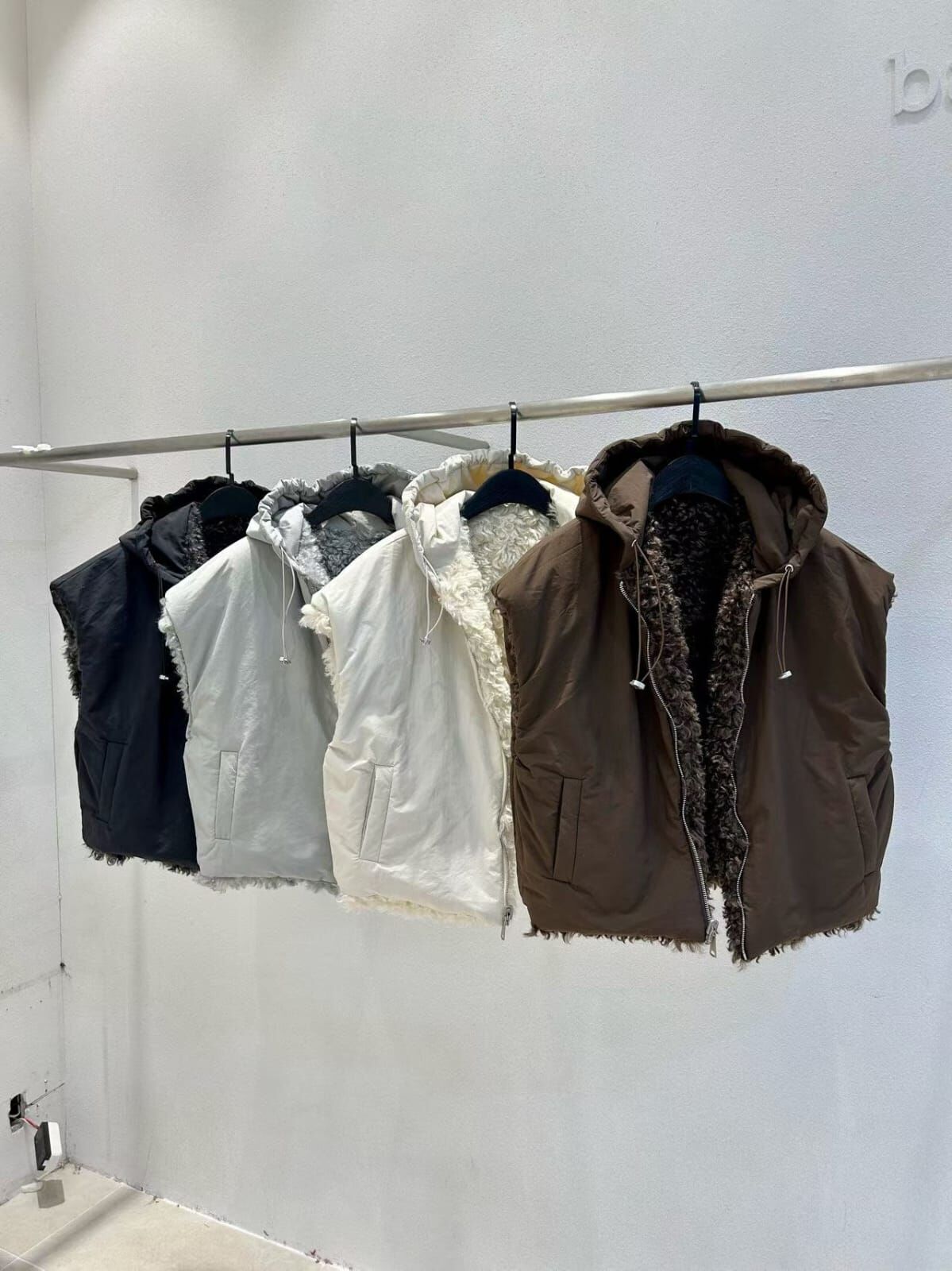 WE5326 雙面捲捲毛背心外套