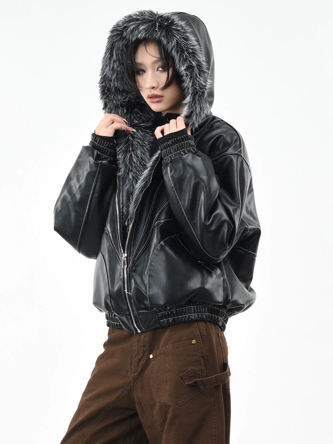 座山雕毛領外套