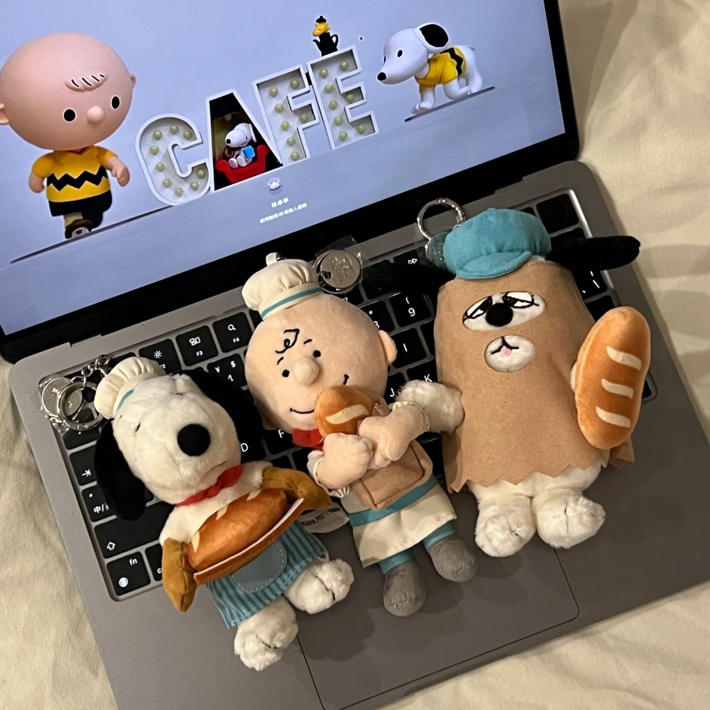 <兩個免運>SNOOPY 新鮮烤麵包出爐 吊飾 掛件