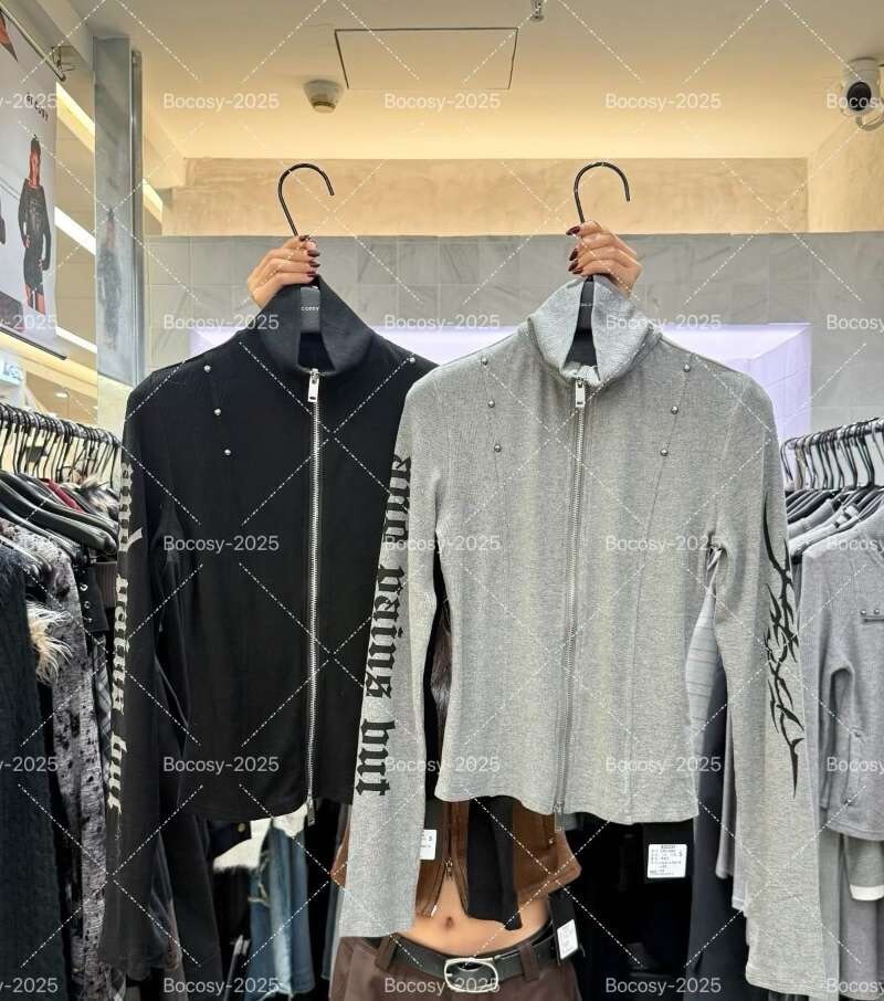 字母鉚釘拉鍊衫