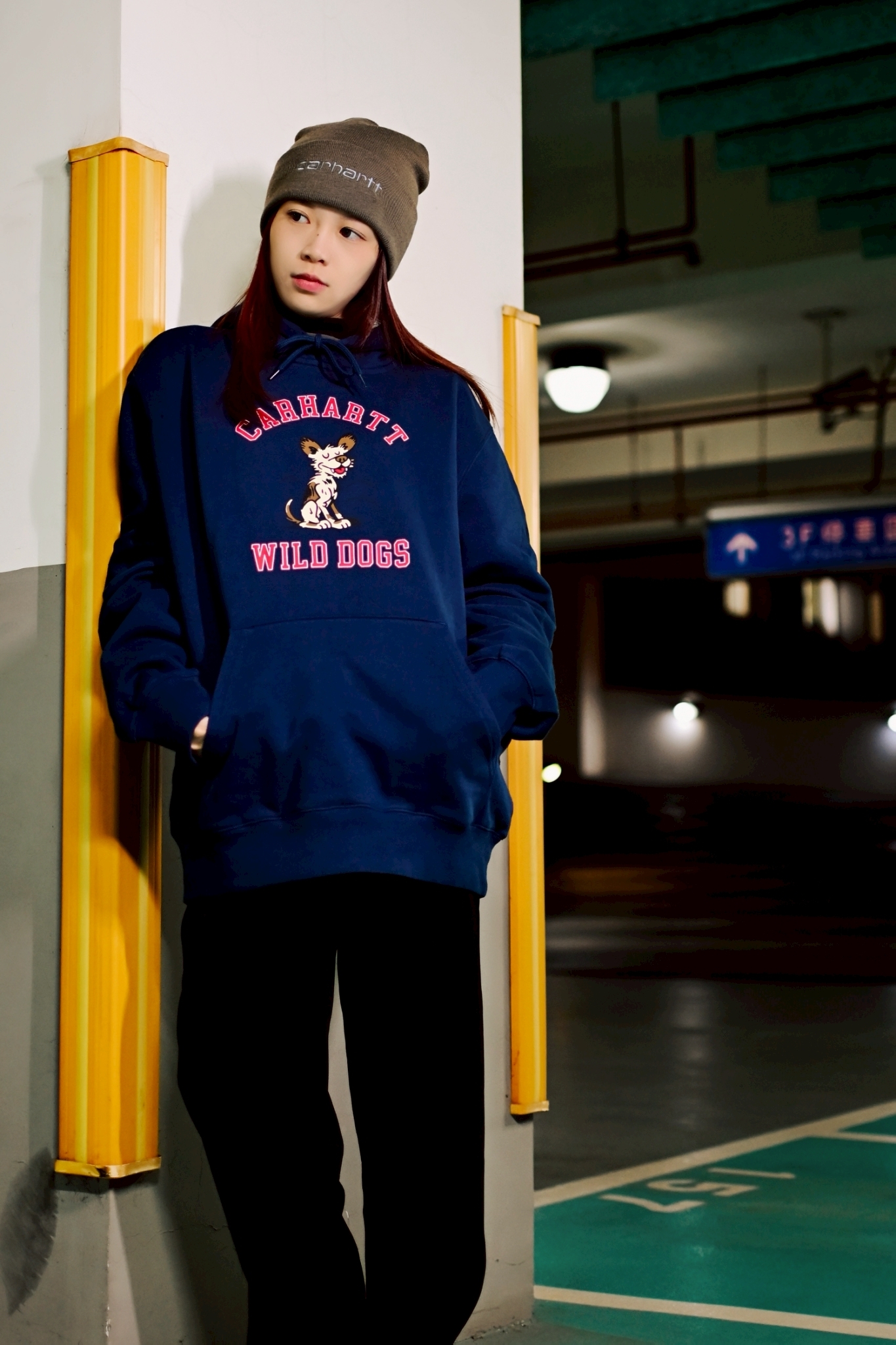 ☆ETW☆【EASY TO WEAR】CARHARTT WIP Hooded Wild Dog Sweat 卡哈 歐版 帽T 狗狗 秋冬