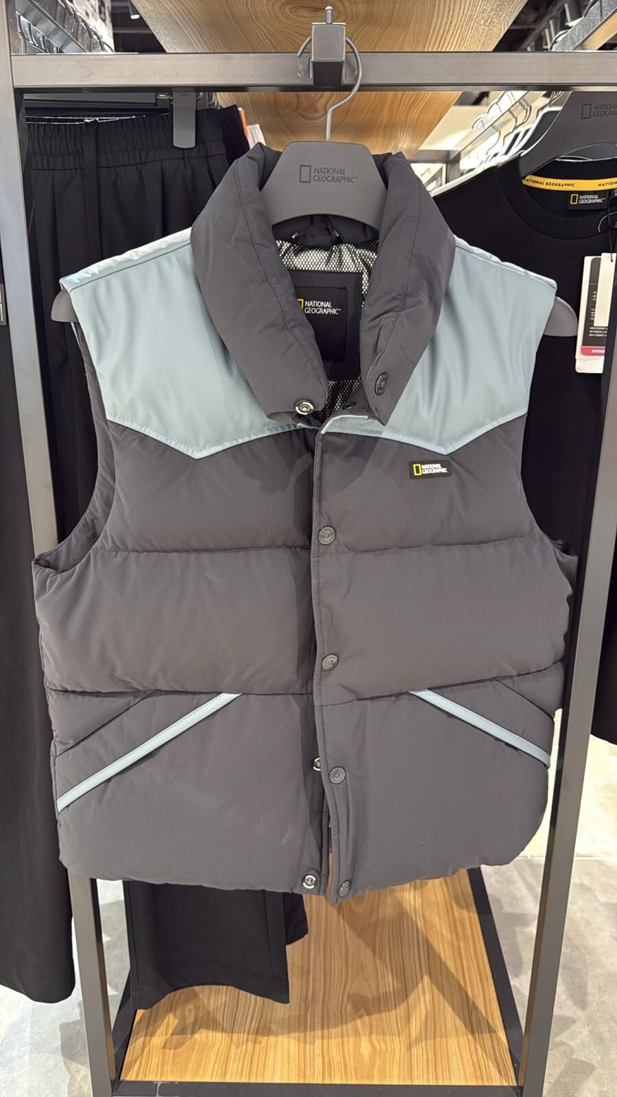 SF031 National Geographic 拼色羽絨背心 N224UDV030 灰色(194) SIZE 95(M)