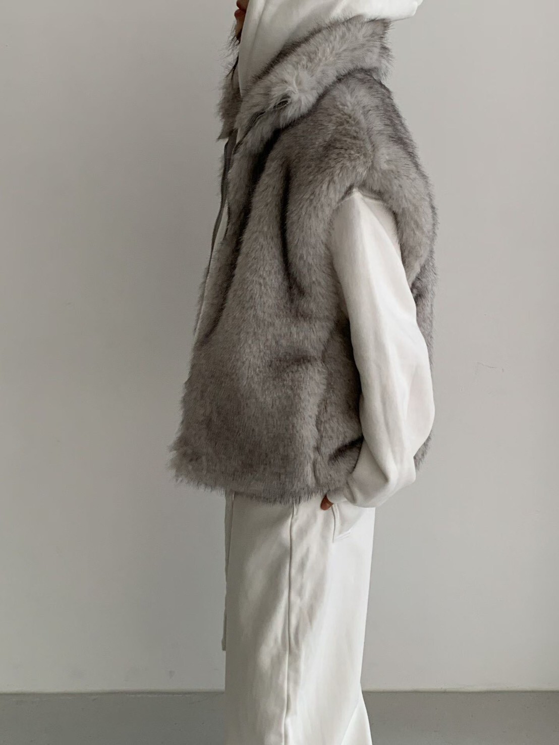 #AD117立領拉鍊毛毛背心(灰/杏)