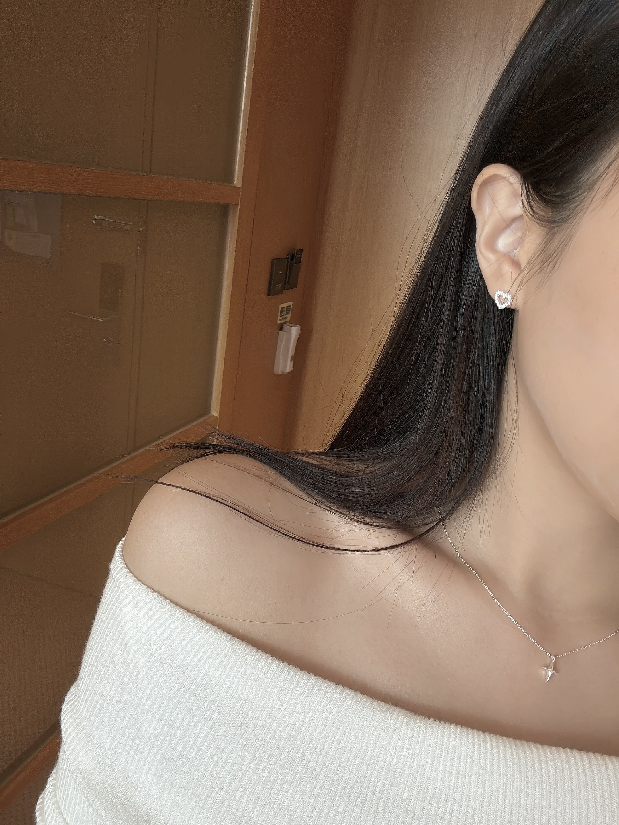 Q41 鏤空愛心鑽耳環-925純銀