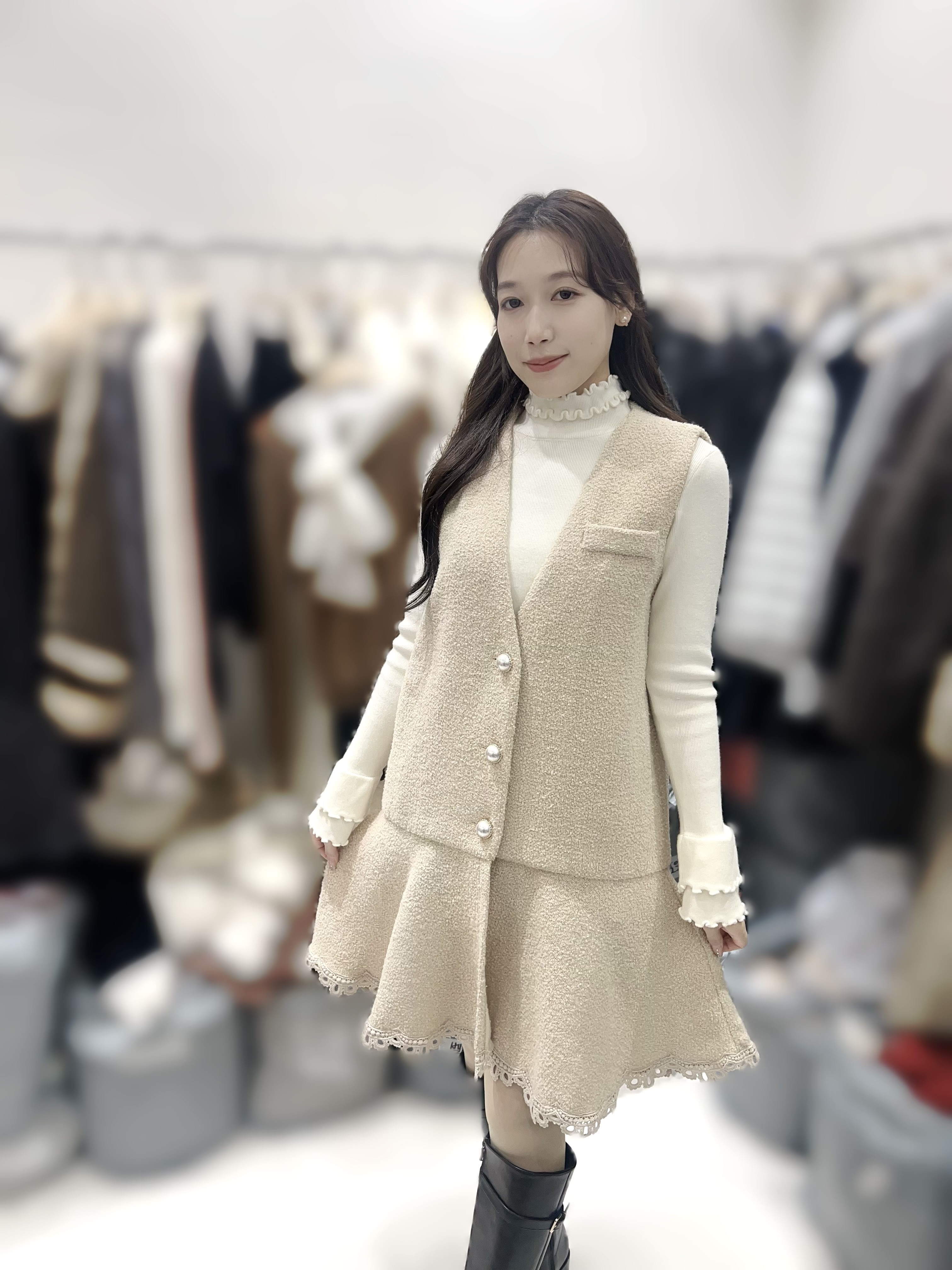 JE33  胸40  腰43  長35   $799 (一口價) 30 ％羊毛