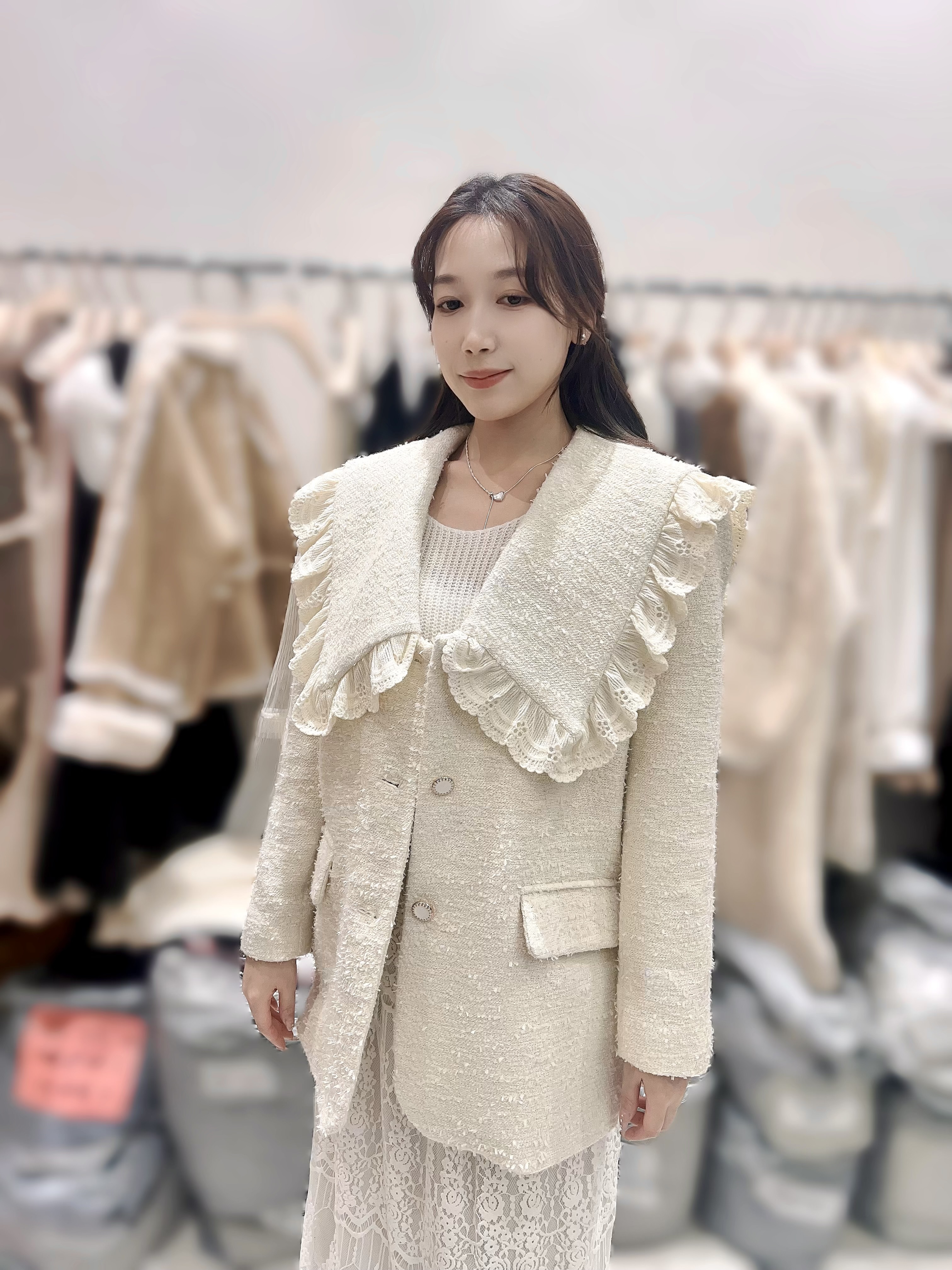 JE24  羊毛長縷  胸 46  長30   $999 (一口價) 35%羊毛