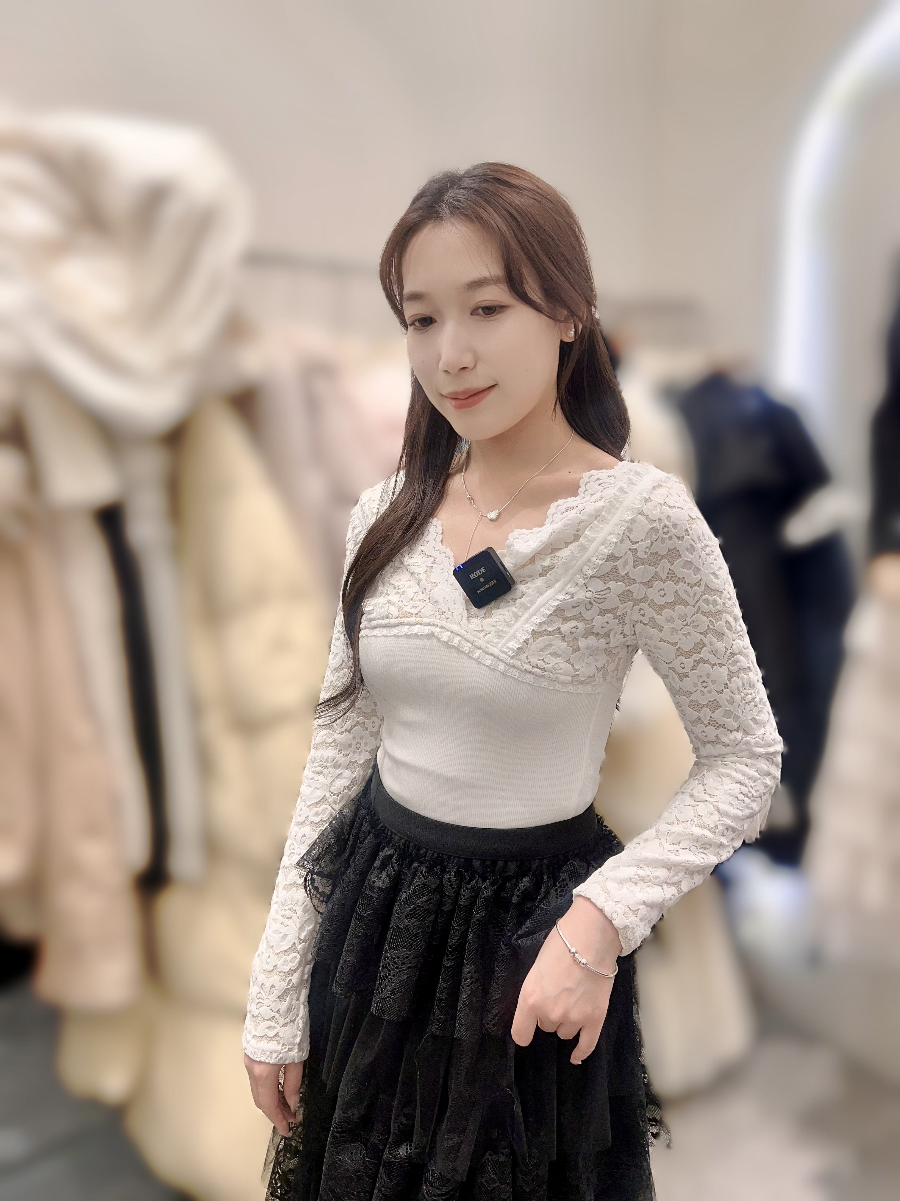 AW60  彈力LACE薄毛底  胸 32 -42  長 17   $469 (一口價) 人氣NO:3🥉