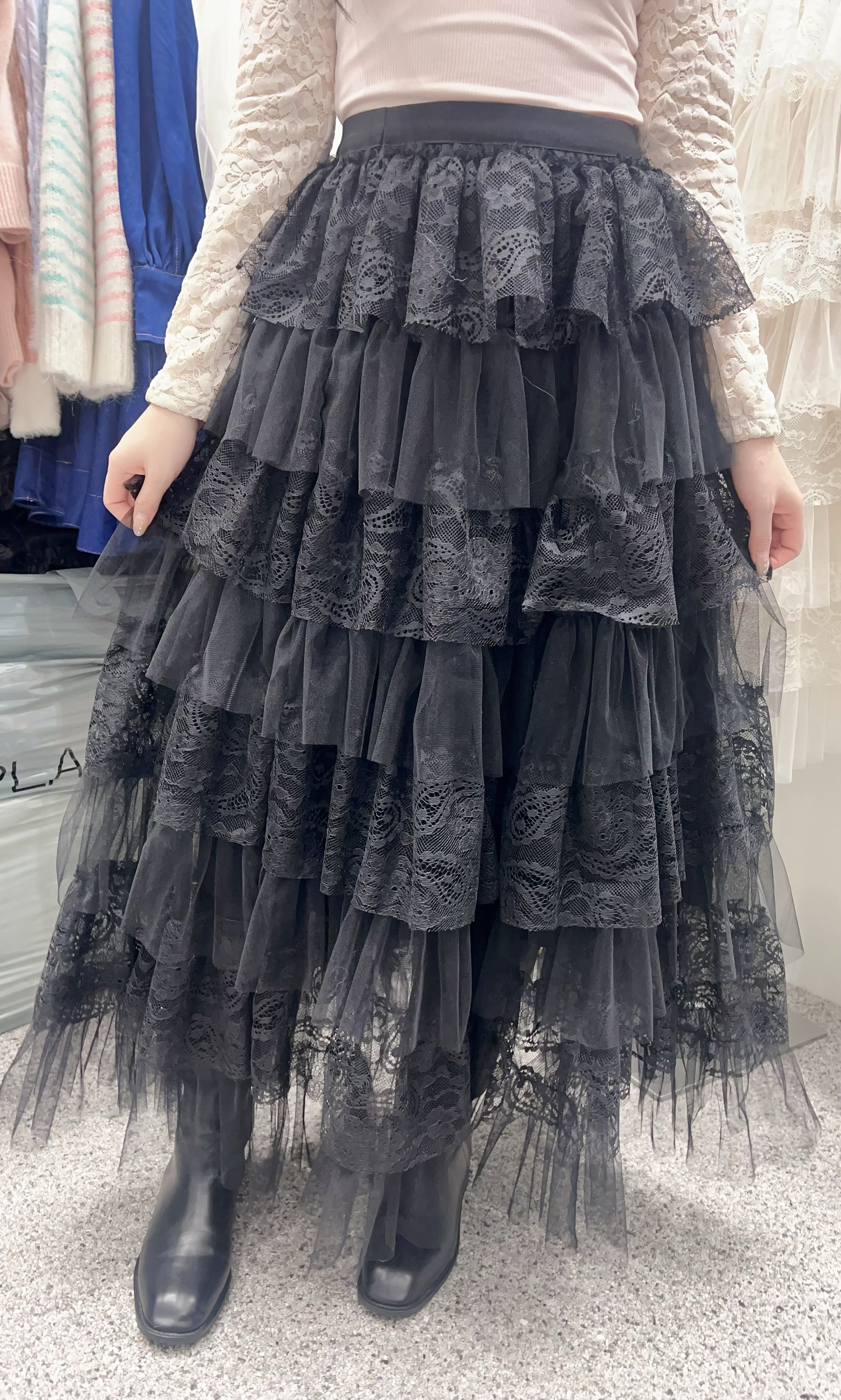 AW57  高級LACE長裙   腰26  - 48  HIP 54   長36   $529 (一口價)