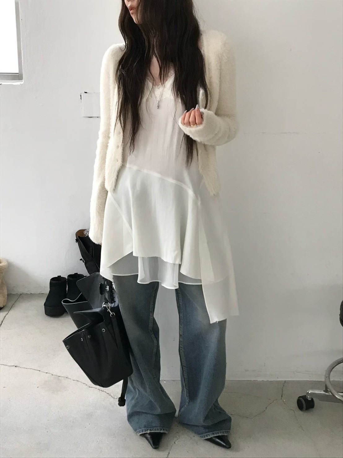 #AD113蕾絲不規則OPS(白/黑)