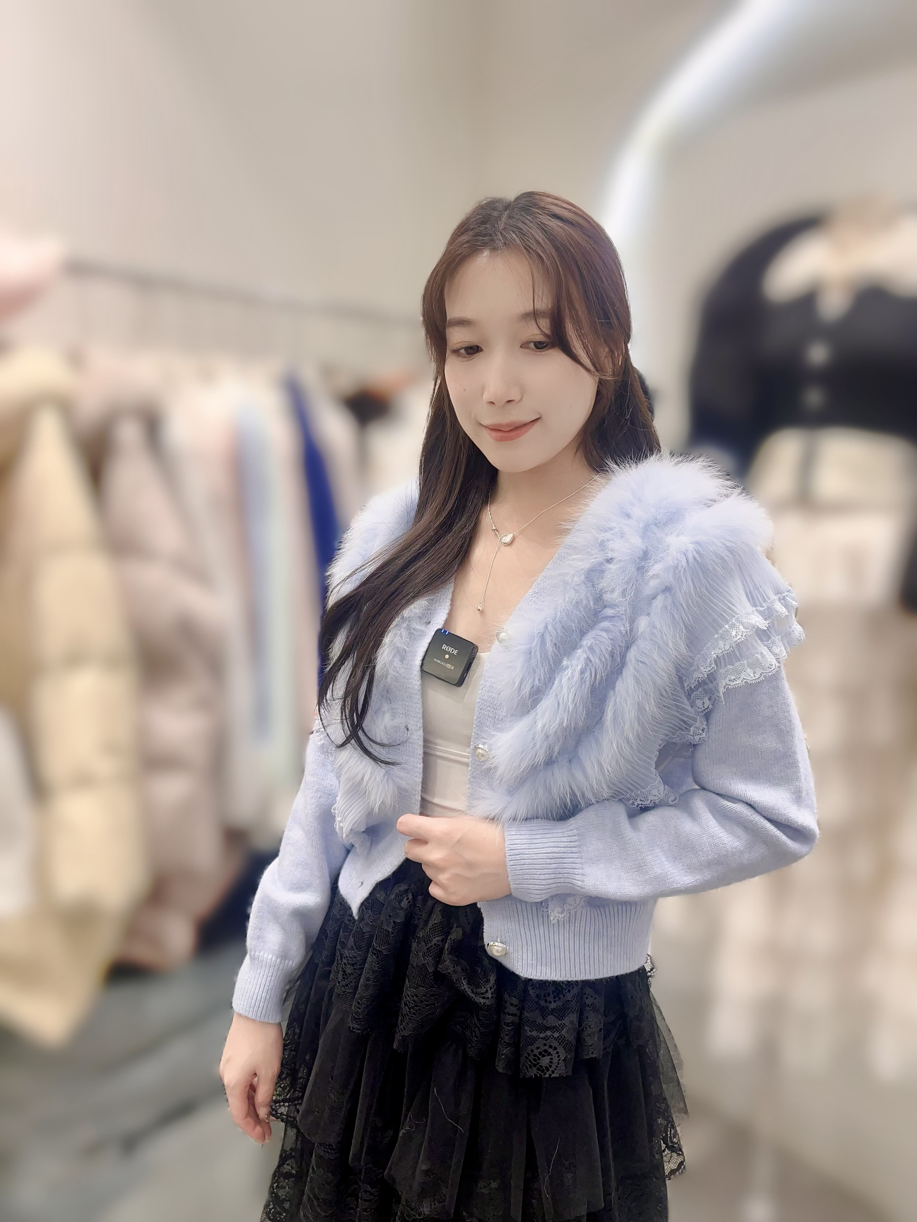 AW64  人氣毛毛LACE外套 胸50  長20   $639 (一口價)  羊毛10% 校長自留款❤️