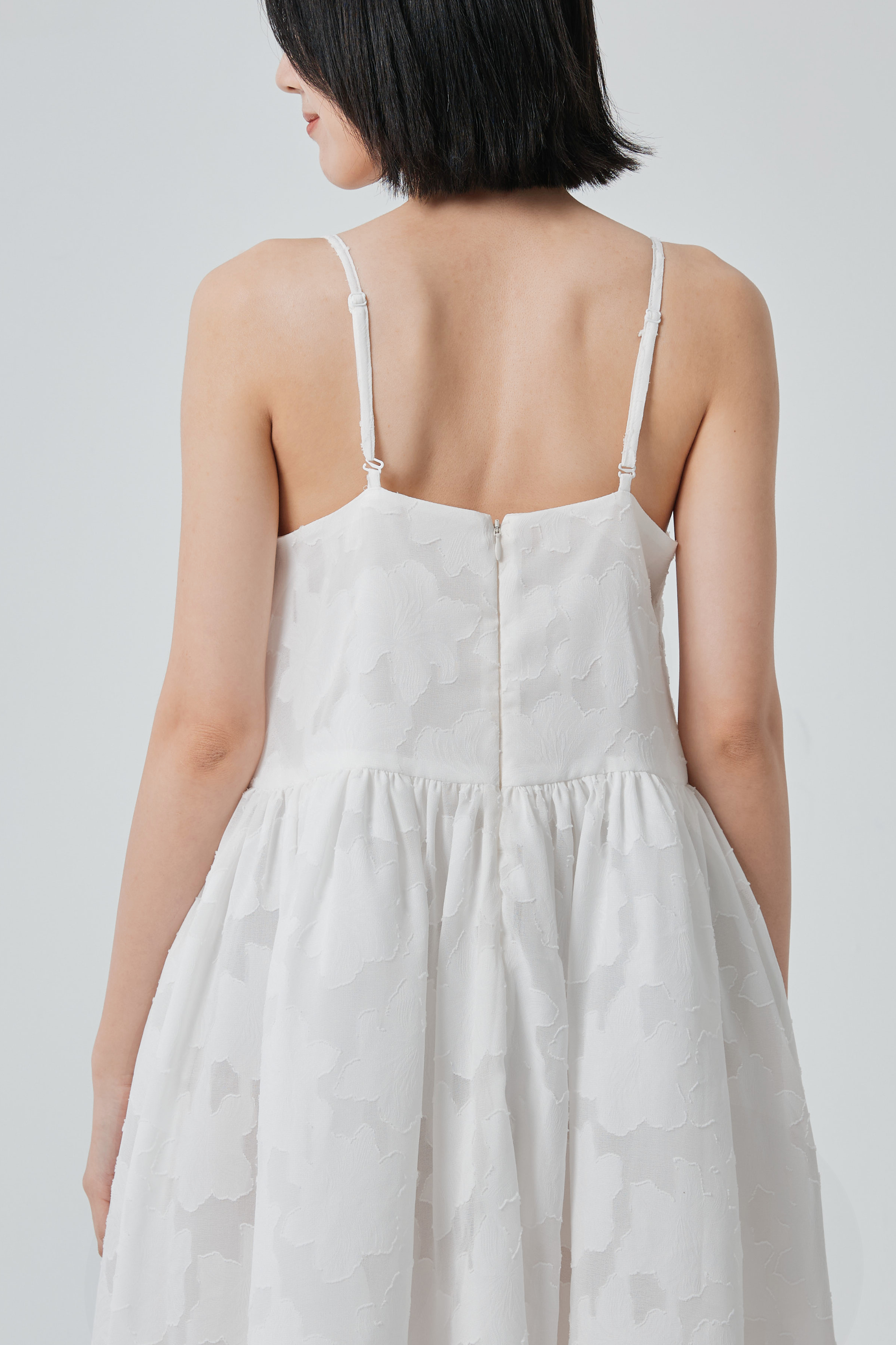 鐵線蓮花紋洋裝