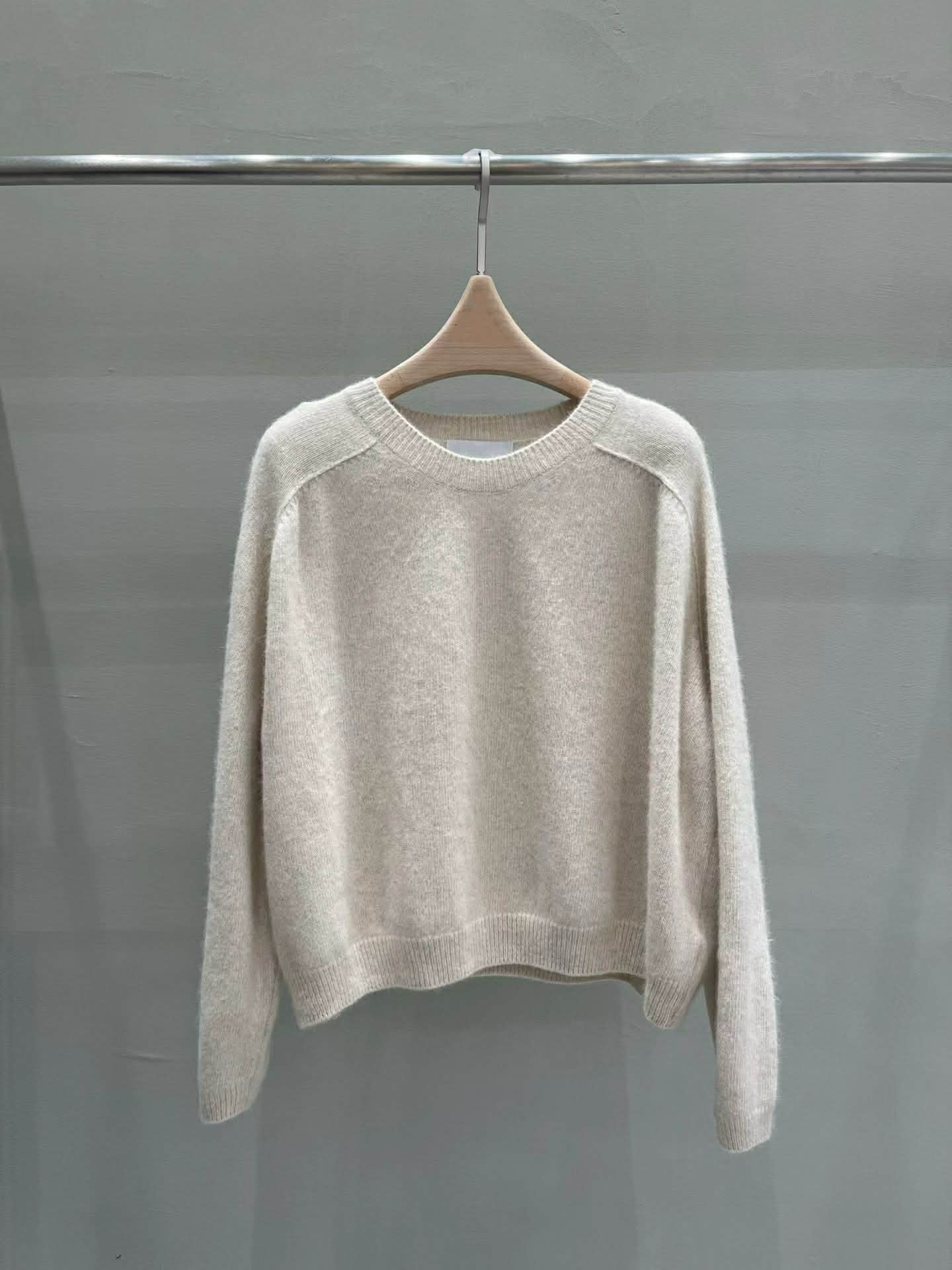 FN15 浣熊狐狸毛圓領毛衣