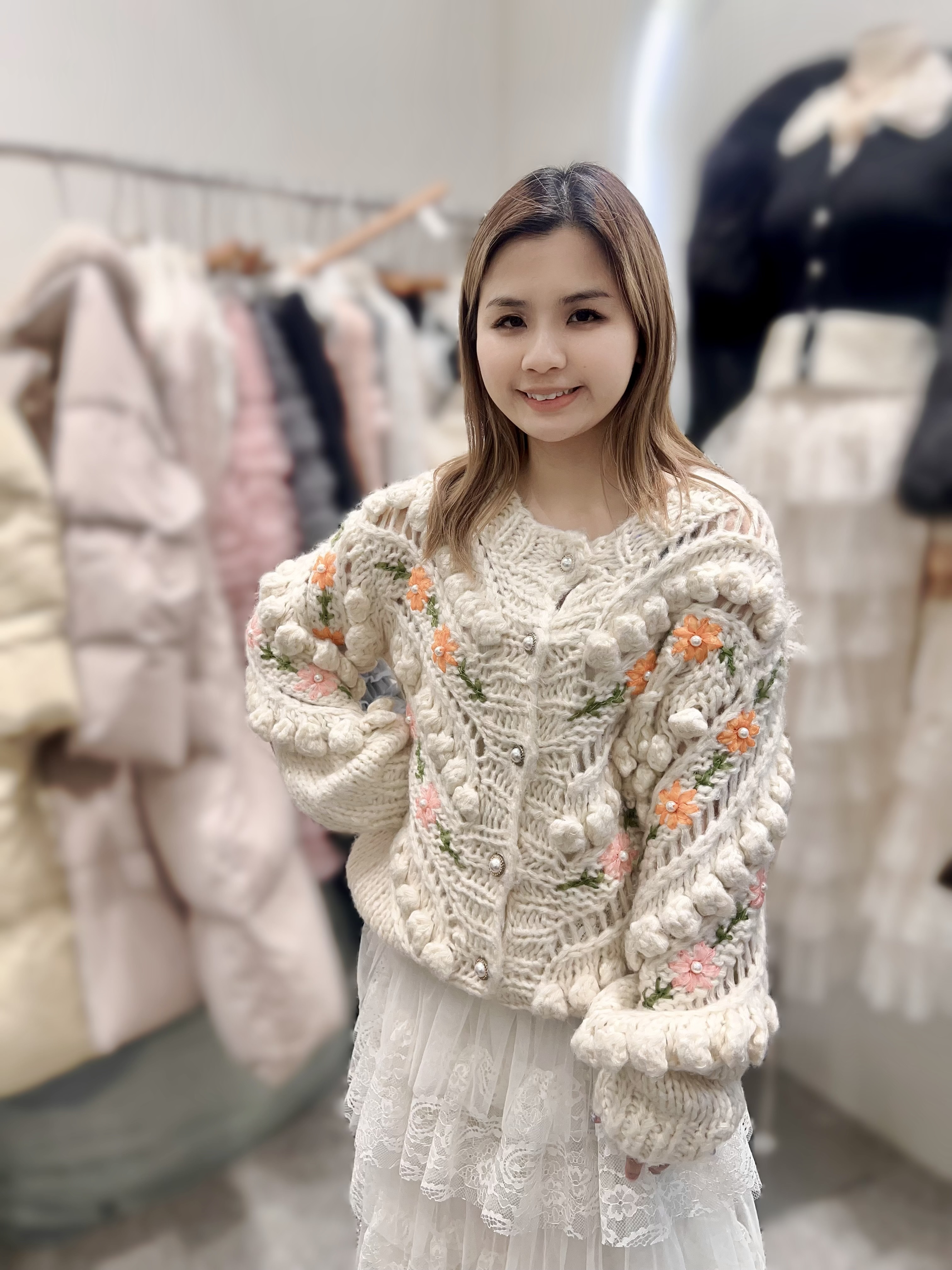 AW50  胸54   長26   $699 (一口價)