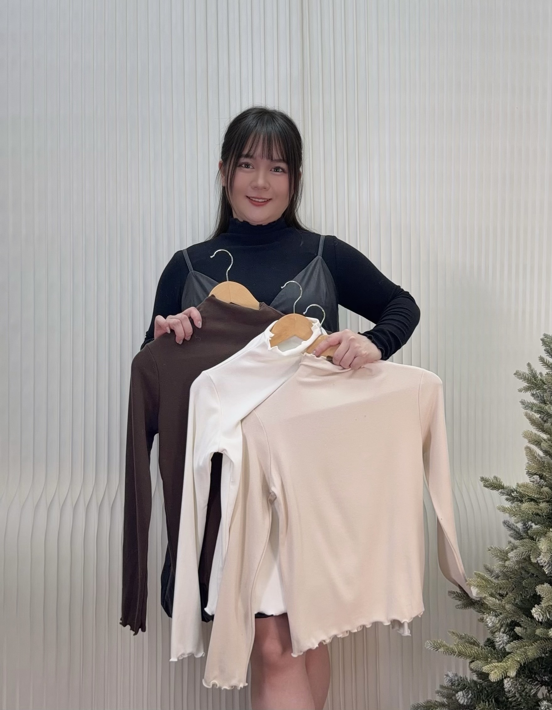 21.微高領滾邊打底上衣