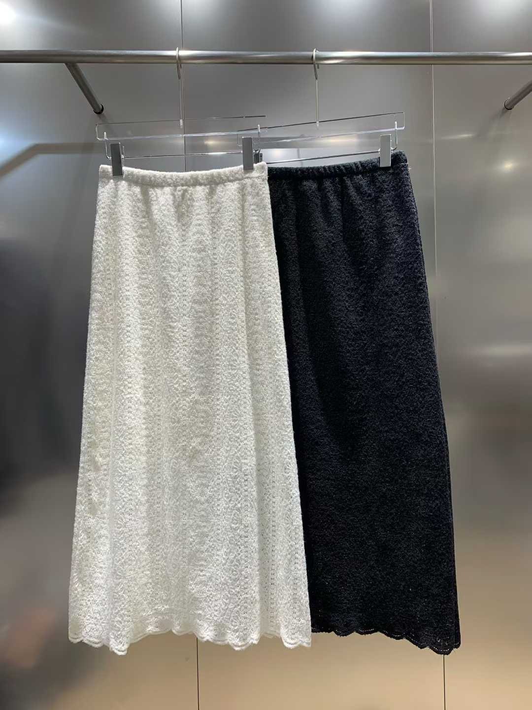 25K107 法式軟蕾絲毛毛長裙