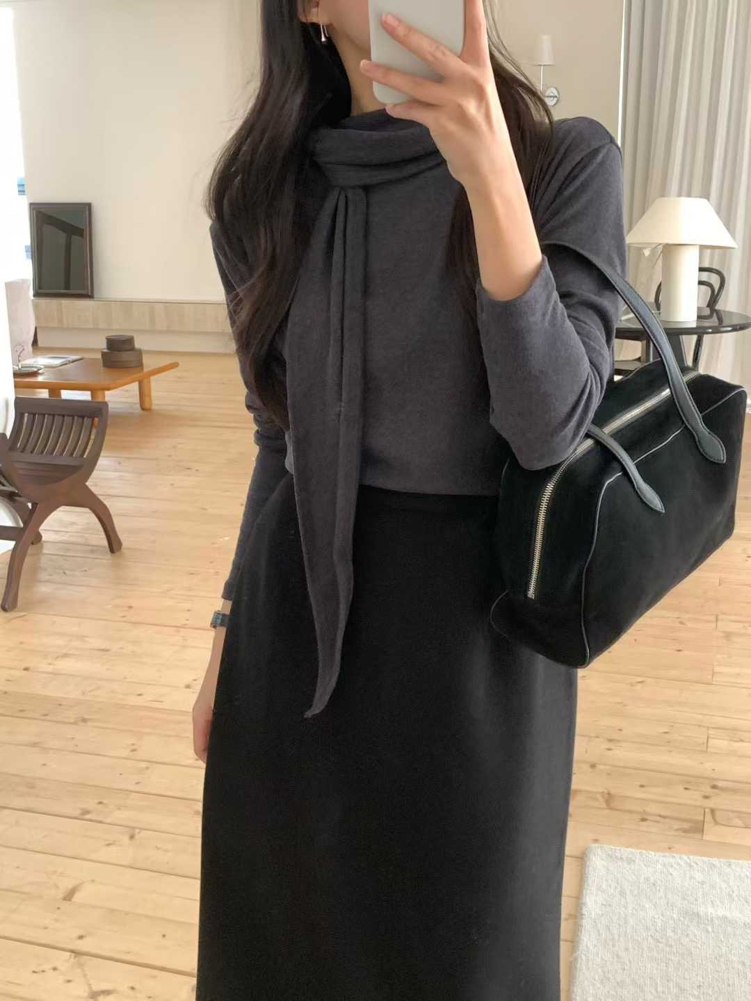 25K115 不拘束的上班日 親膚柔軟領口綁結棉立領Tee