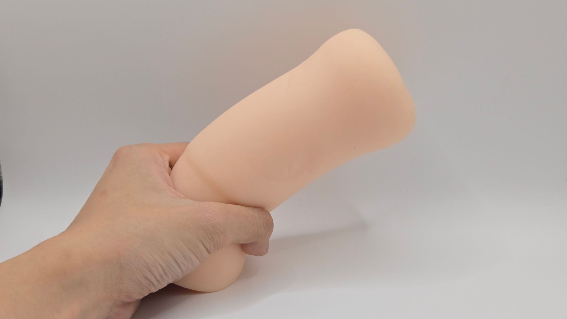 Toy's Heart R-20 第四代飛機杯手握