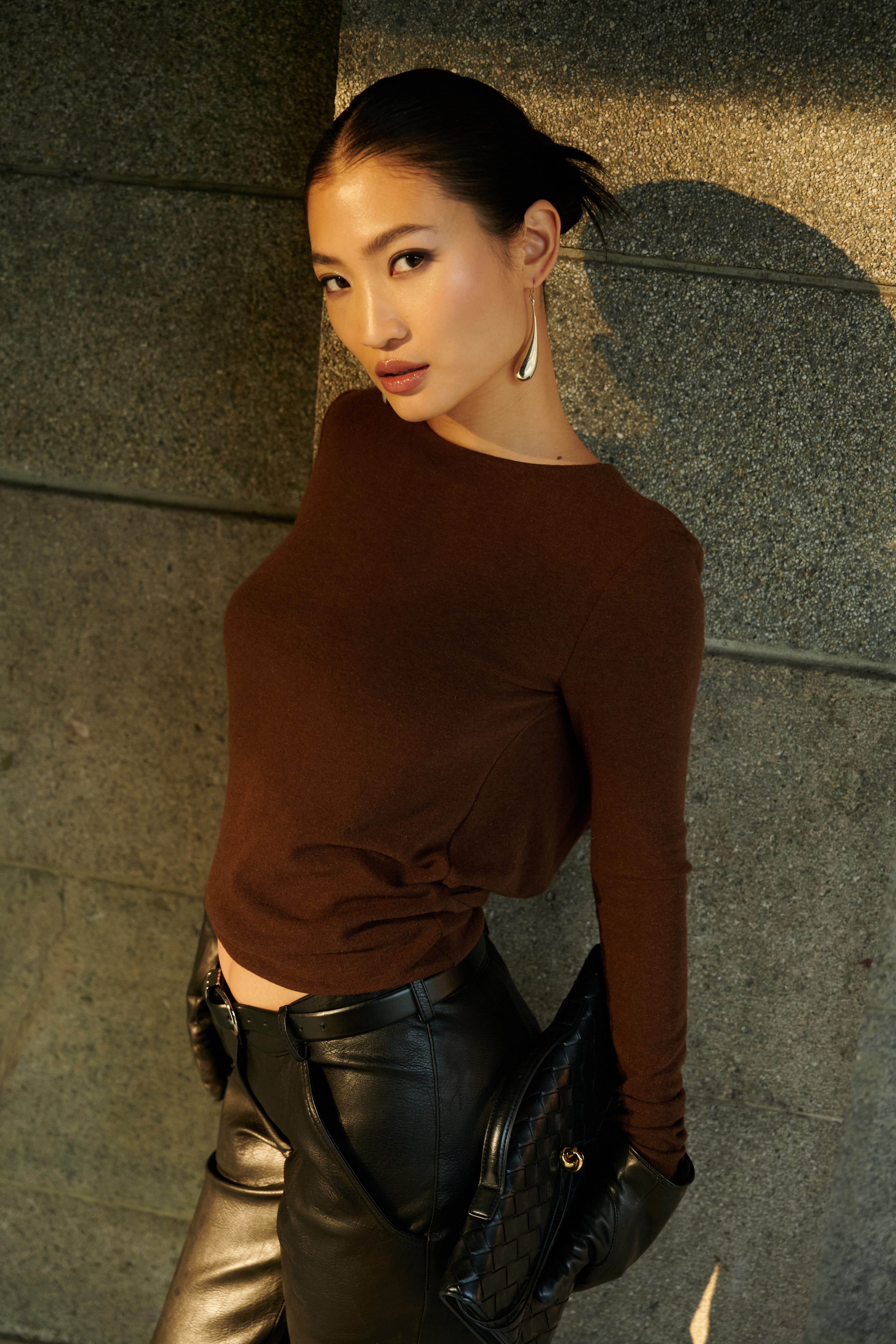 交叉露背衣(預售)