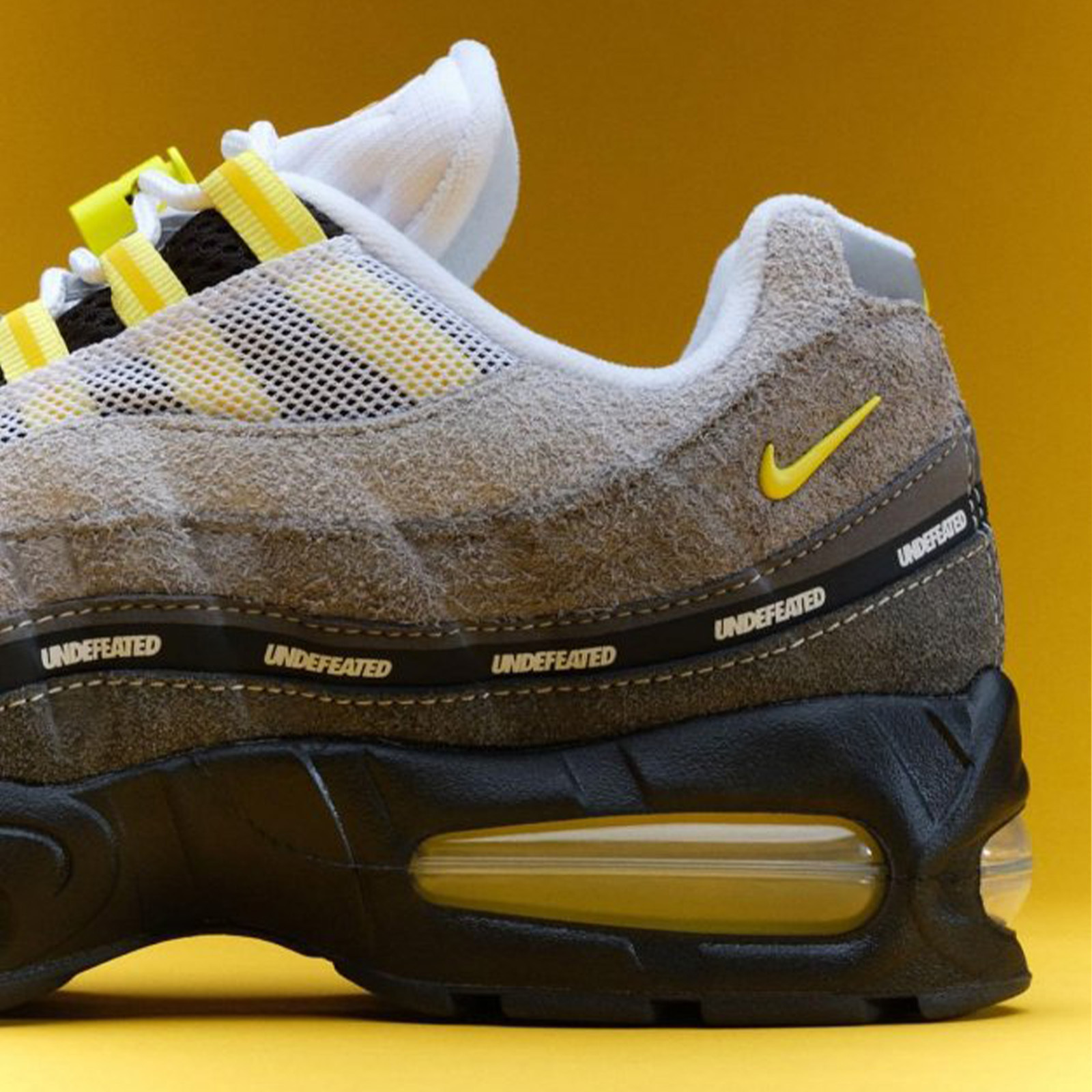 UNDEFEATED × Nike Air Max 95 Opti Yellow 全球限量600雙 獨立編號 上海限定 亮黃色 IB4523-002