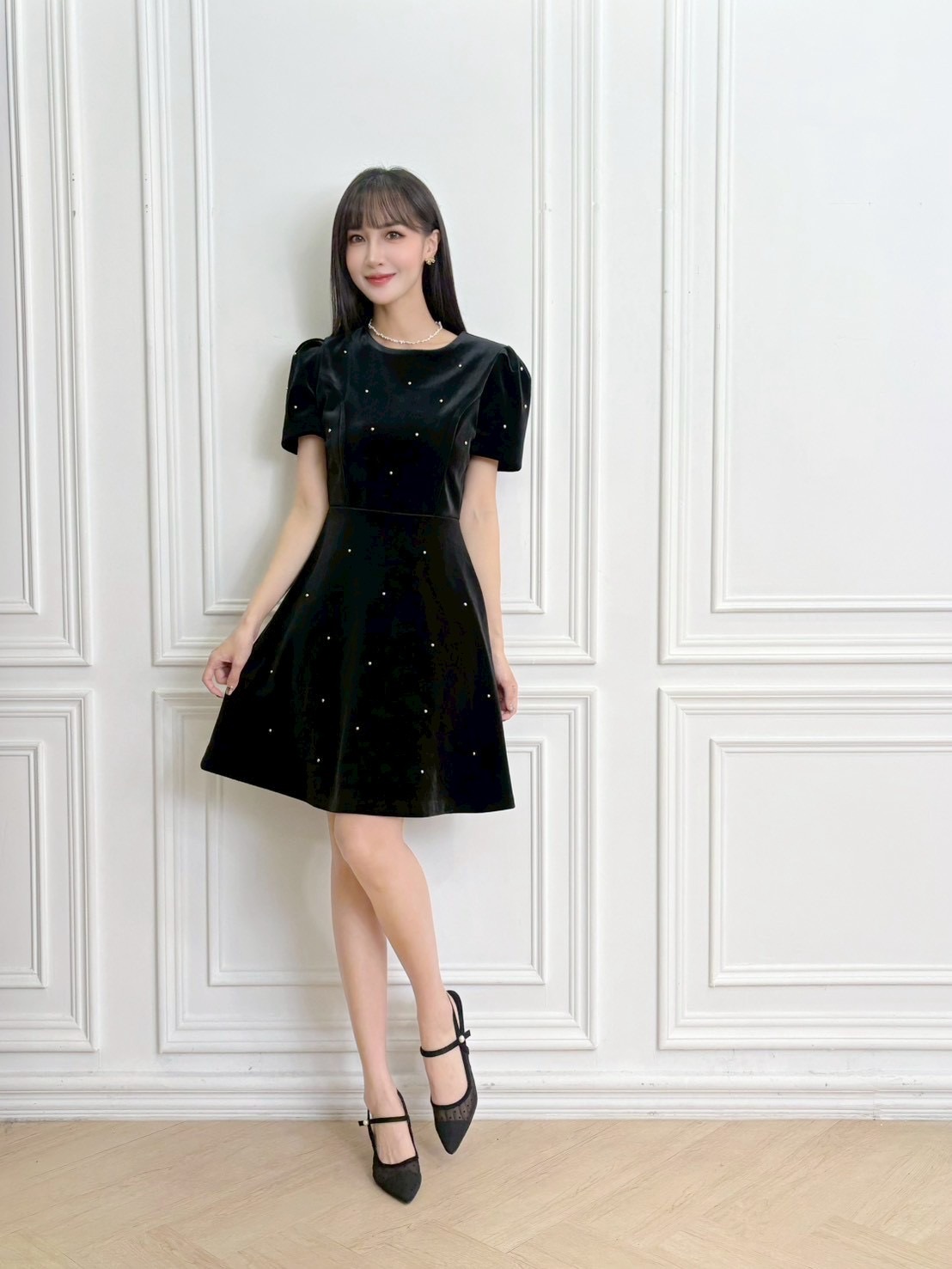 絕美短袖銀珠絨面洋(膝上)