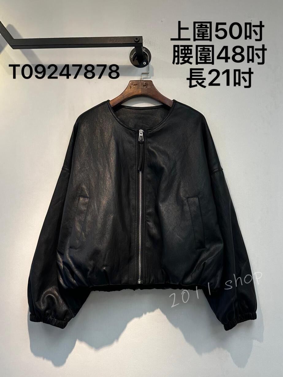 *不設優惠* 圓領拉鍊仿皮外套  上圍50吋  腰圍48吋 長21吋  T09247878