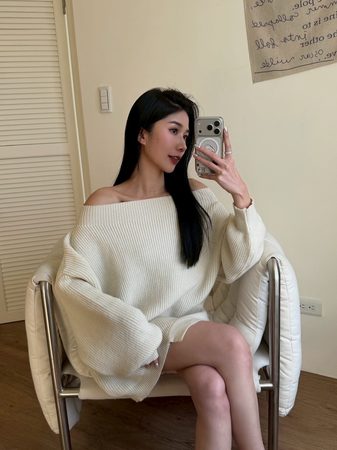 一字領下不規則慵懶針織