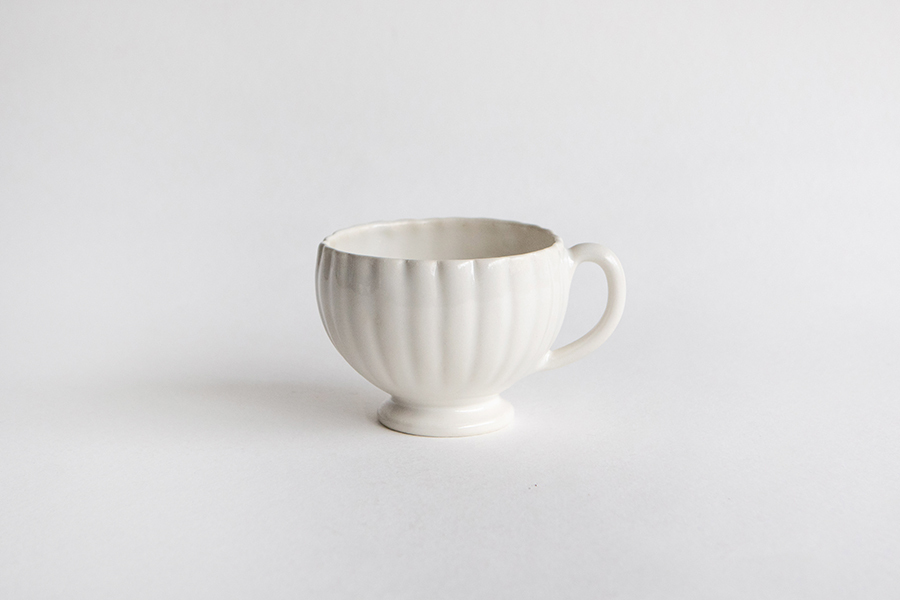 河合竜彦 - 白釉 輪花附把手茶杯 大