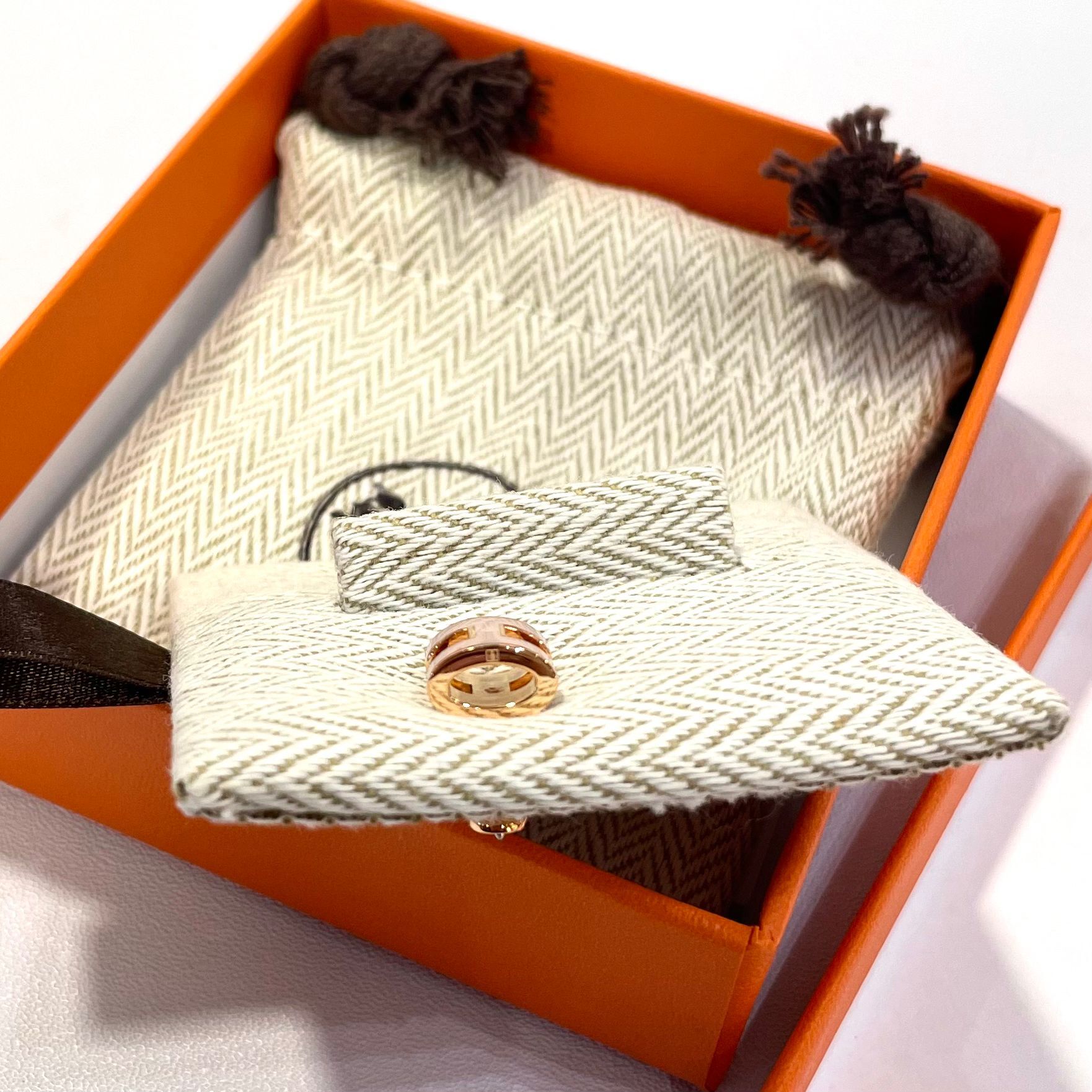 全新HERMES耳環 糖衣粉/玫瑰金扣Mini Pop H Plaque earrings H608002FOF2 #BRAND NEW #香榭站正品