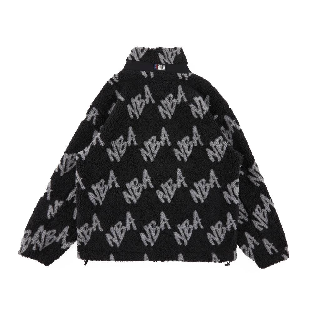 NBA 外套 滿版 LOGO 黑 羊羔絨外套 3355140920