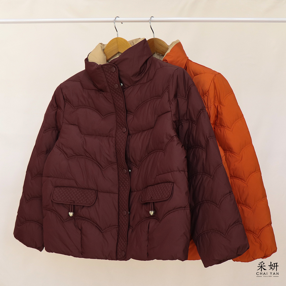 交叉縫線跳色半羽絨外套