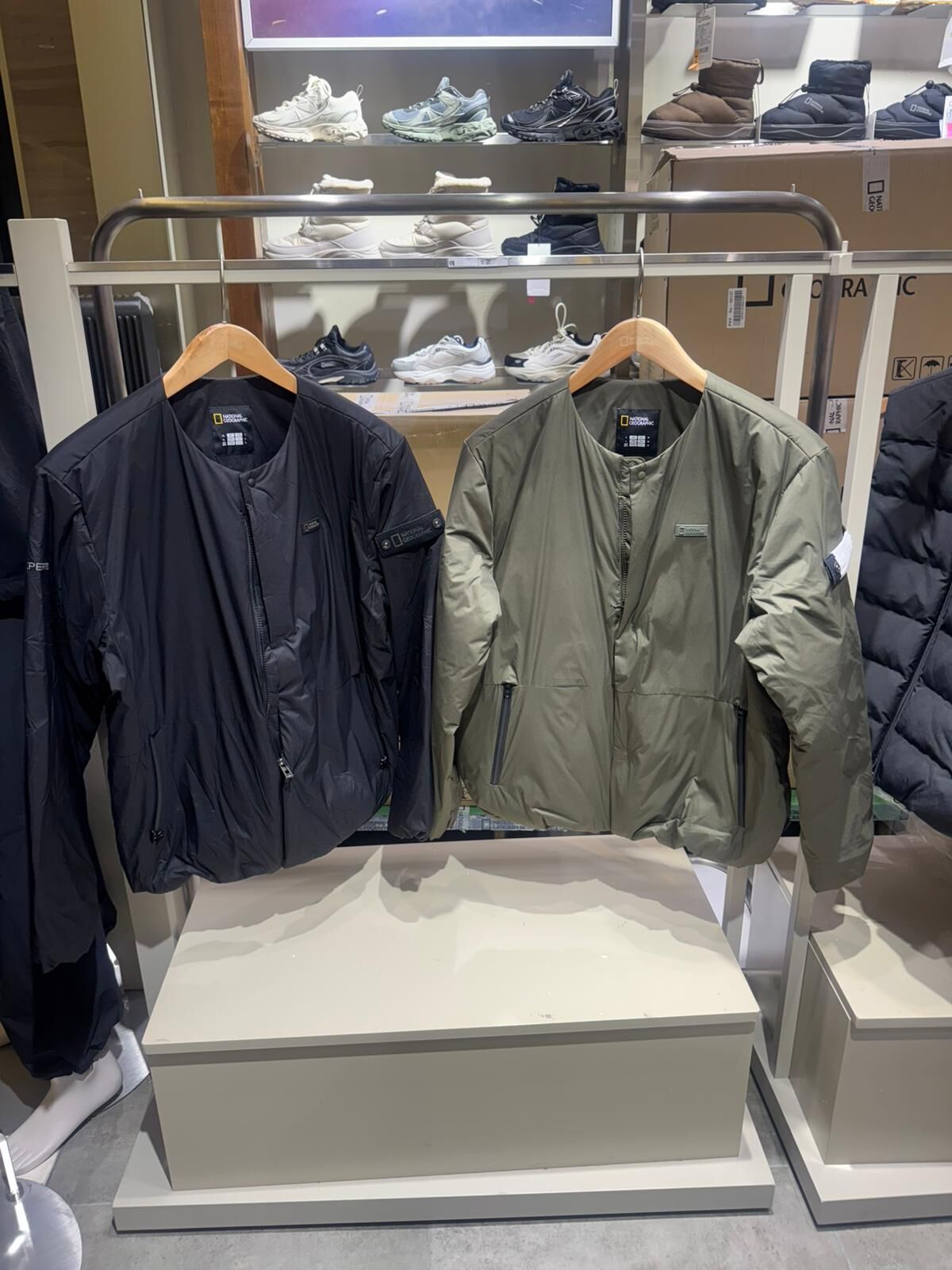 NG09  M:胸45 長25 L:胸47 長26 XL: 胸49 長27 鵝羽絨 100 % $799