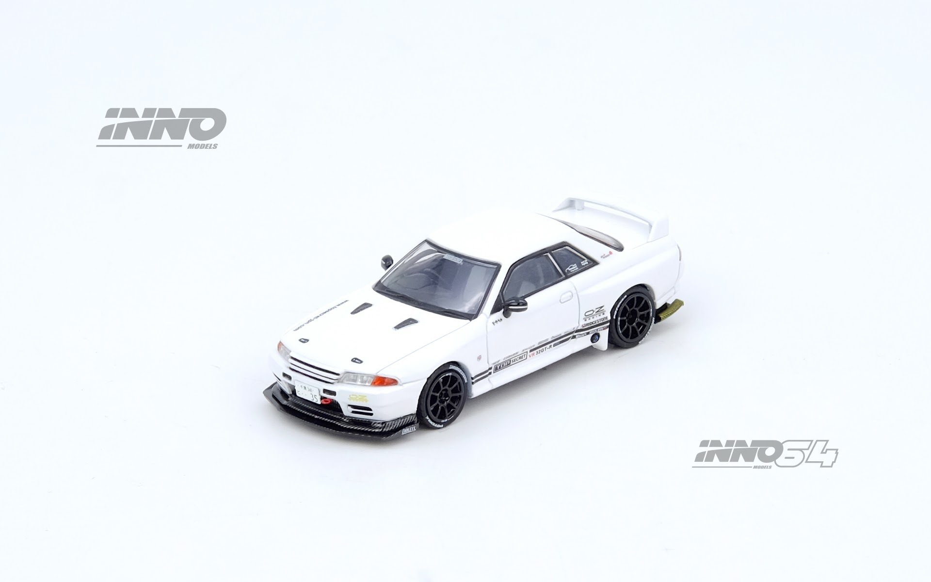 PO-$161 * INNO MODEL * 1:64 TOP SECRET VR32 GT-R White