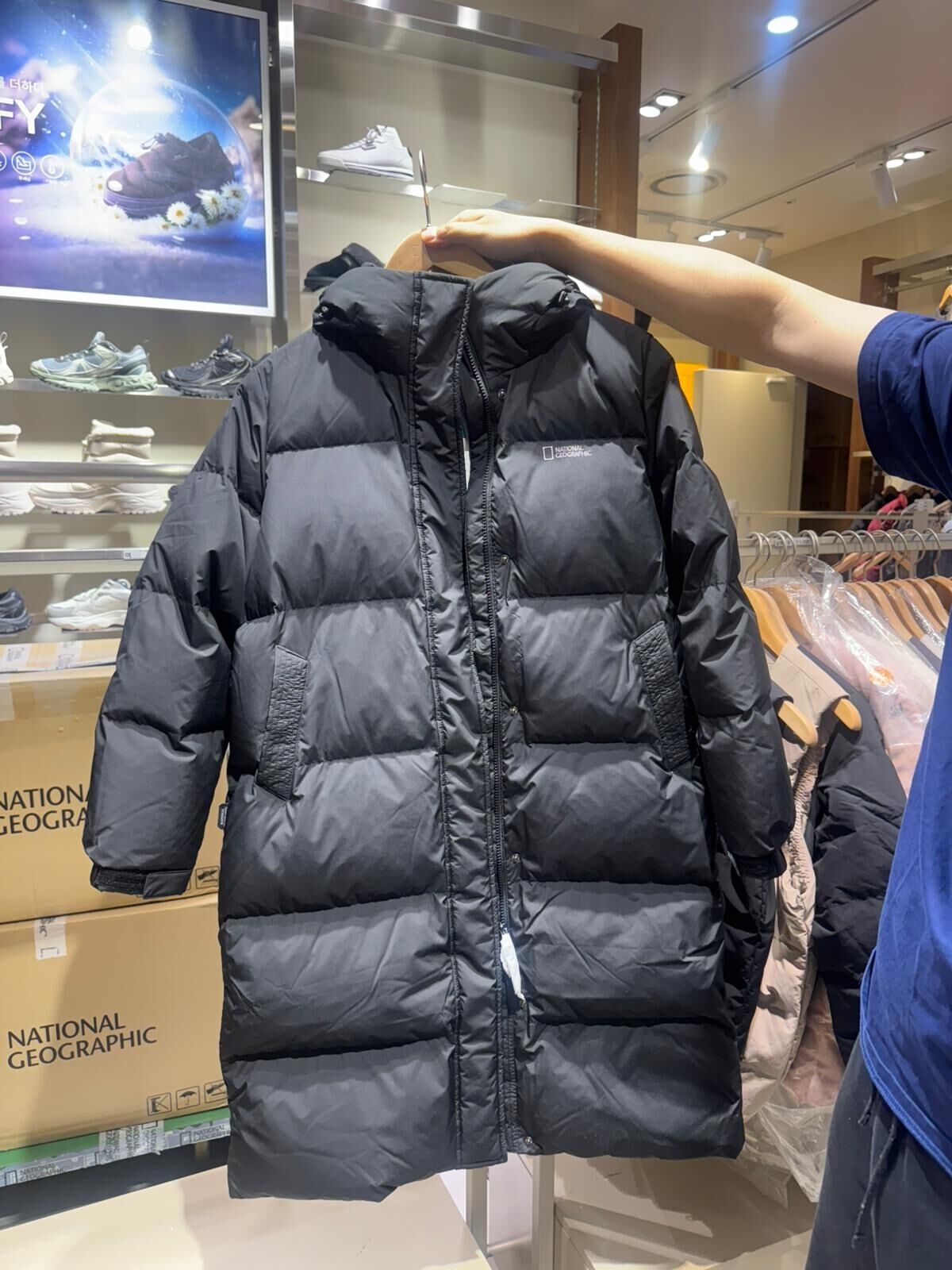 NG11  女裝 S:胸46 長38 M:胸47 長38  鴨羽絨100 ％ $1449