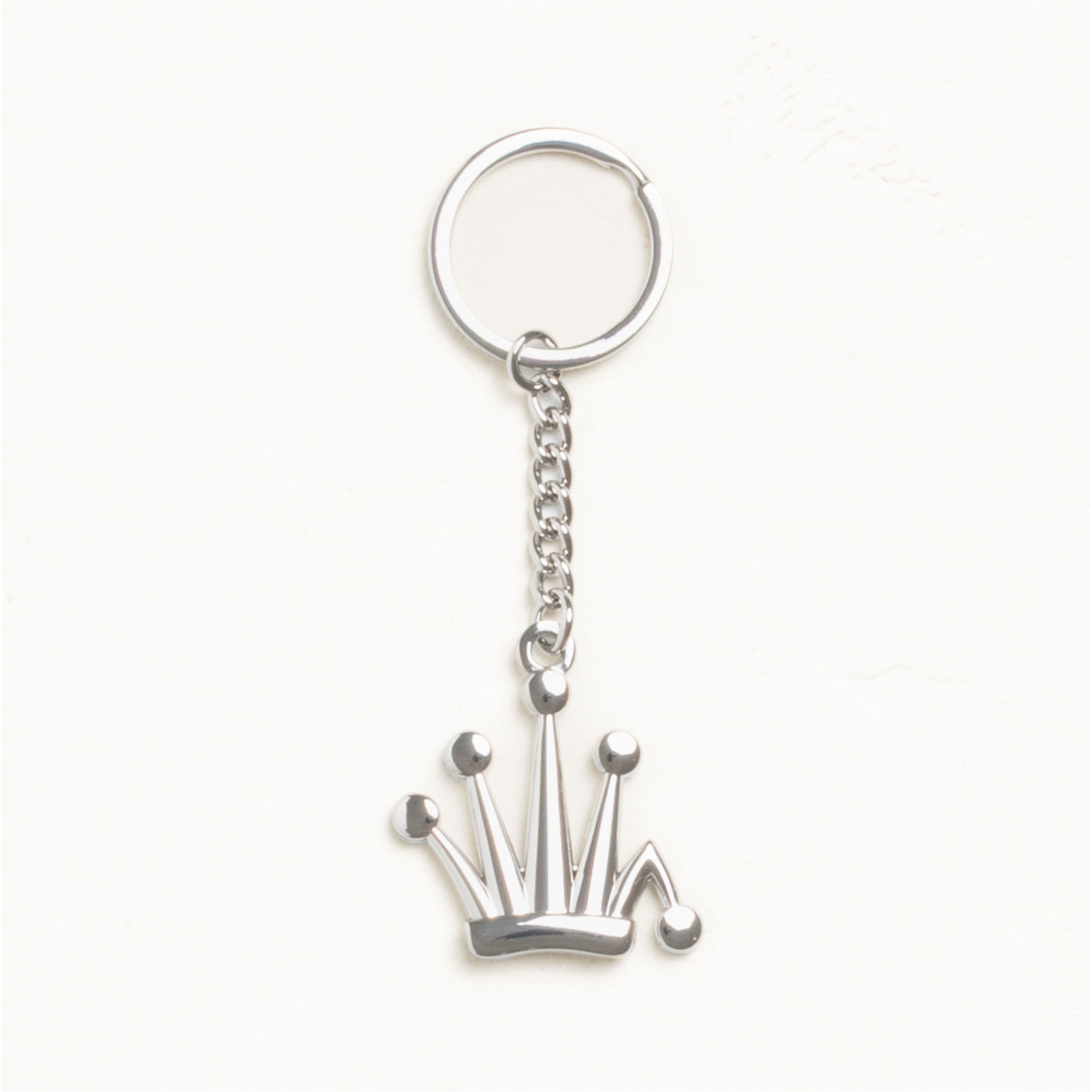 2025AW STUSSY METAL BENT CROWN KEYCHAIN 皇冠 金屬 鑰匙圈 吊飾 138781