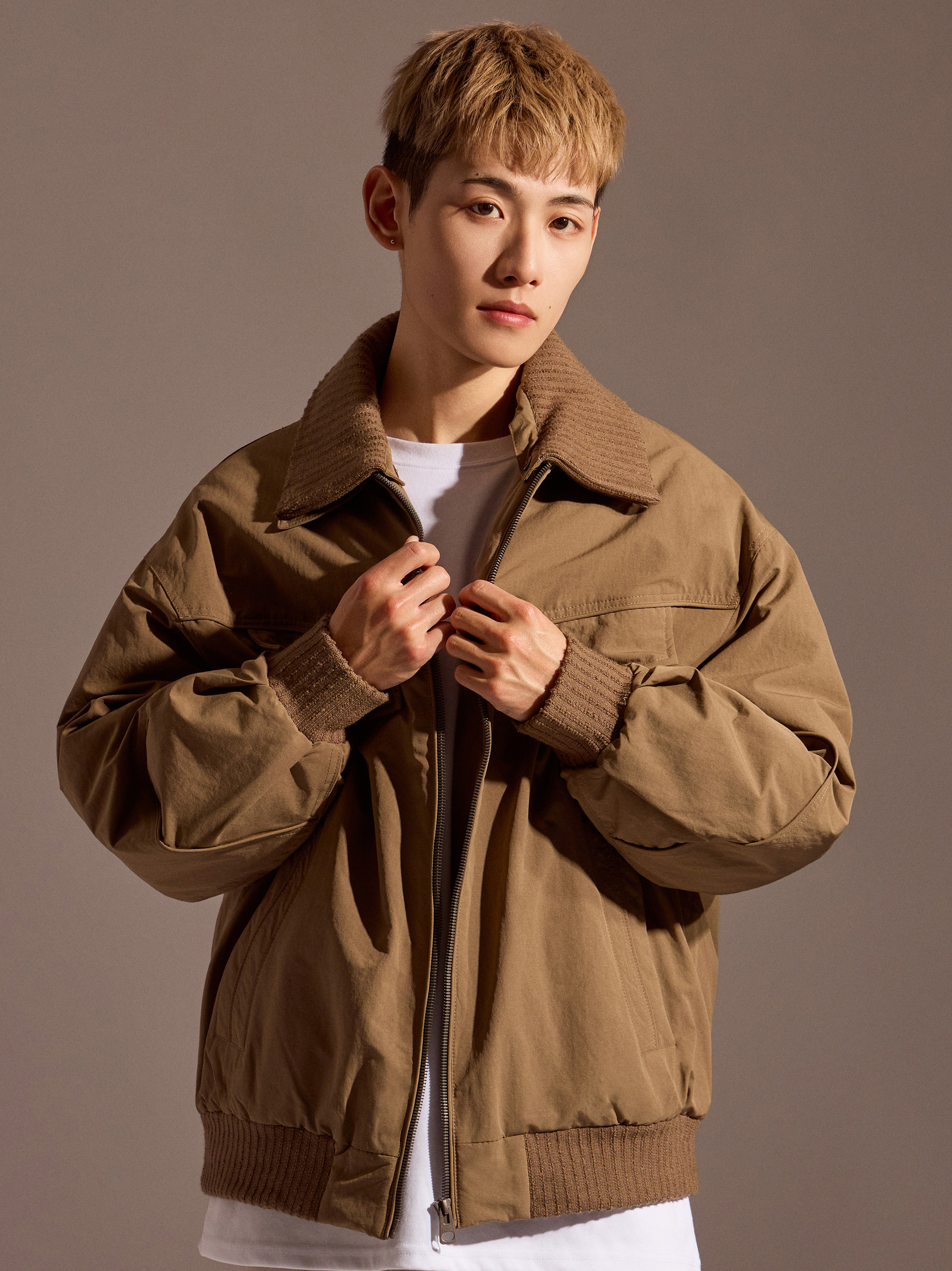 老錢針織領外套