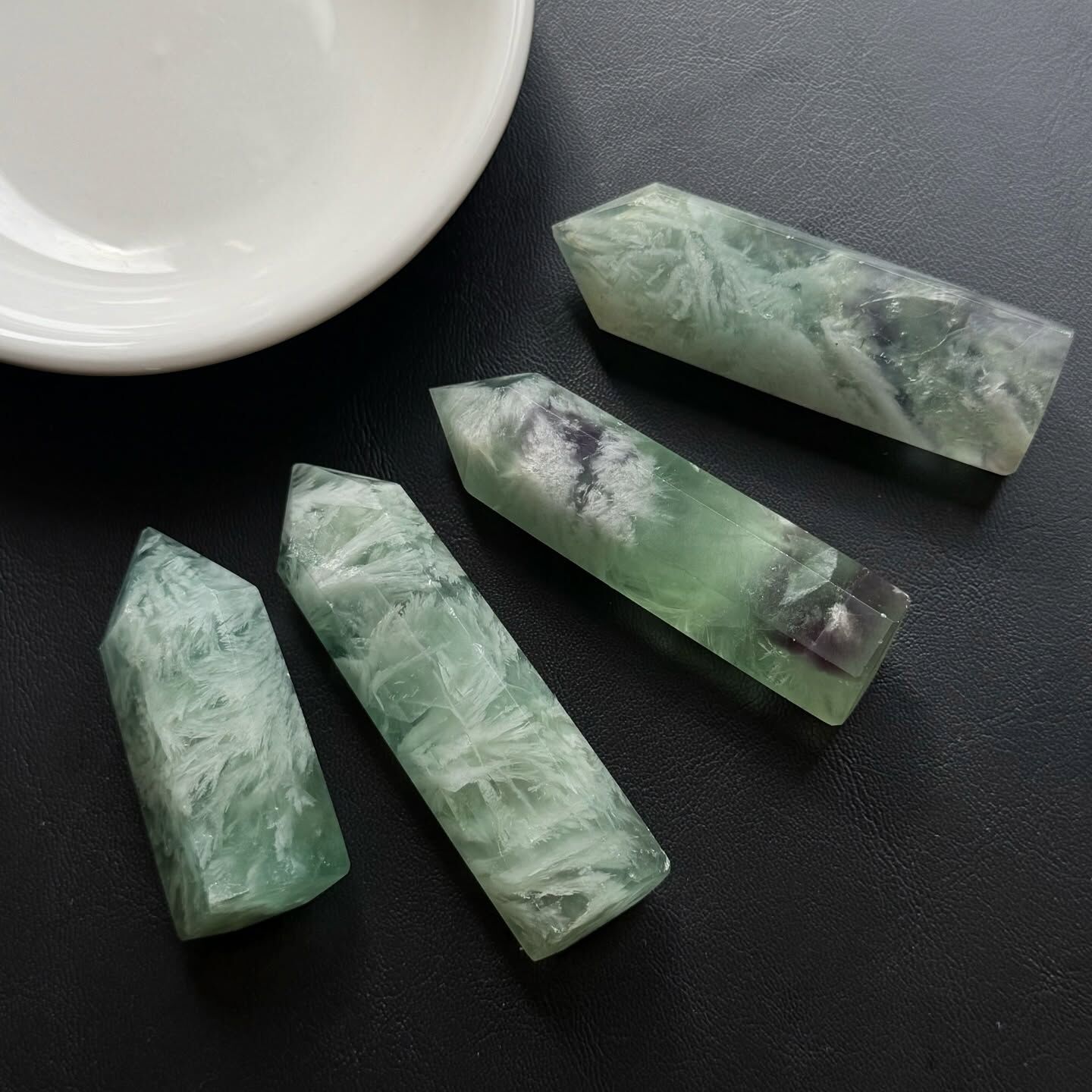 [原石] 羽毛螢石 水晶柱