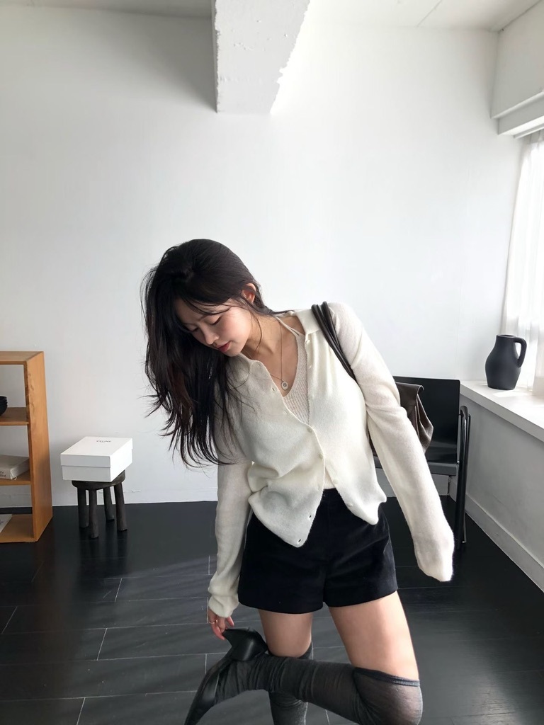 N34 羊駝毛開衫＋雙肩帶露背背心