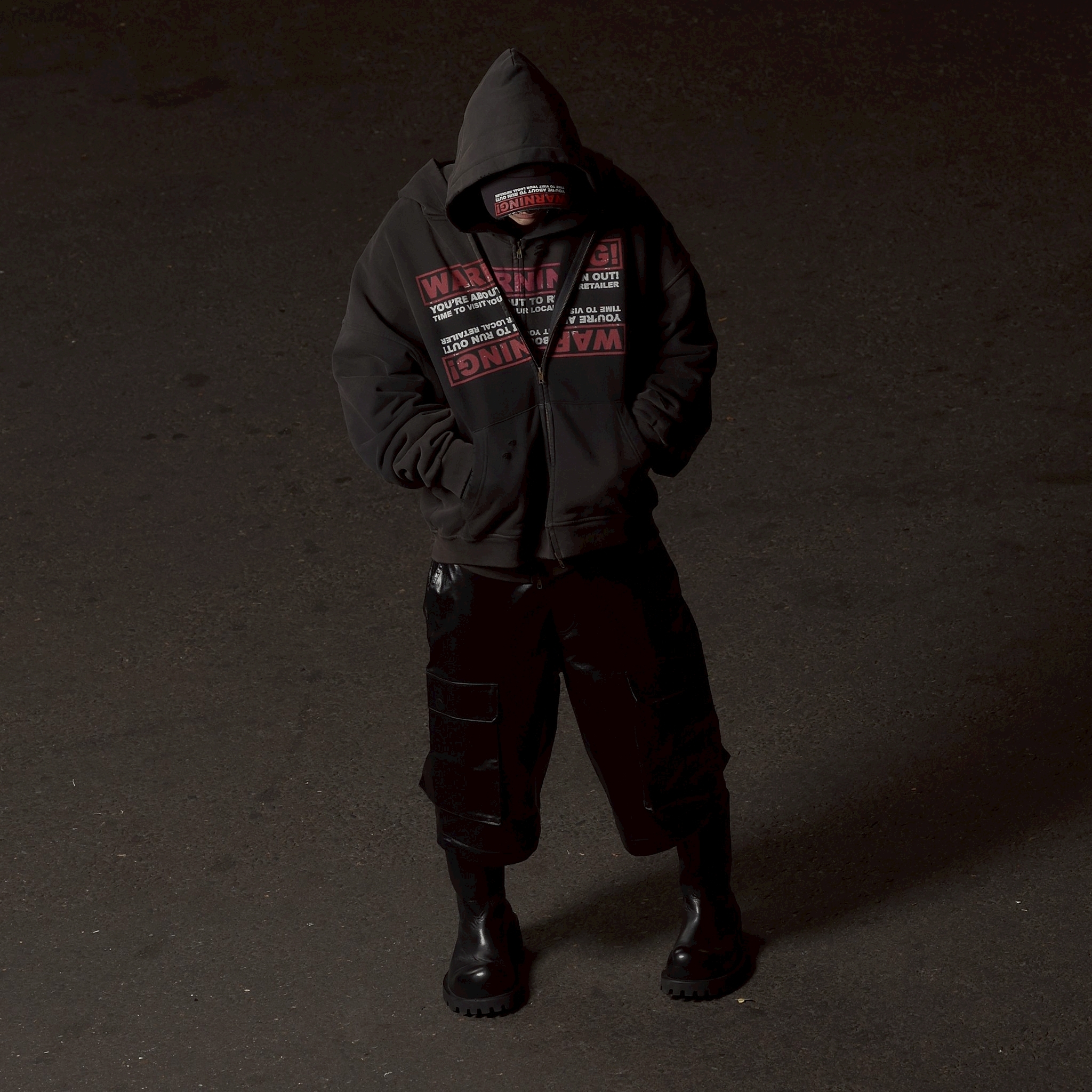 Bornrich 褪色警語連帽外套