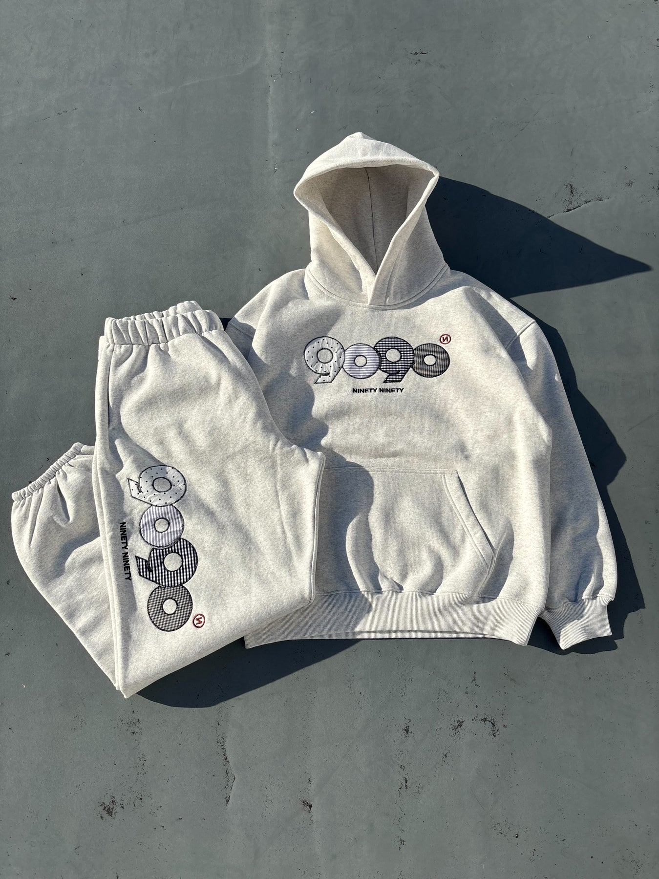 9090　(OG Logo Original Hoodie)　グレー 9090 OG Logo Original Hoodie gray 9090