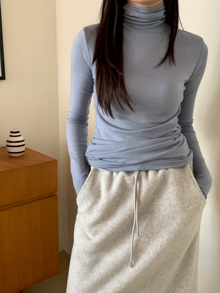 Q45 舒服天絲高領打底衣（暈藍/淺粉/灰/白/黑）