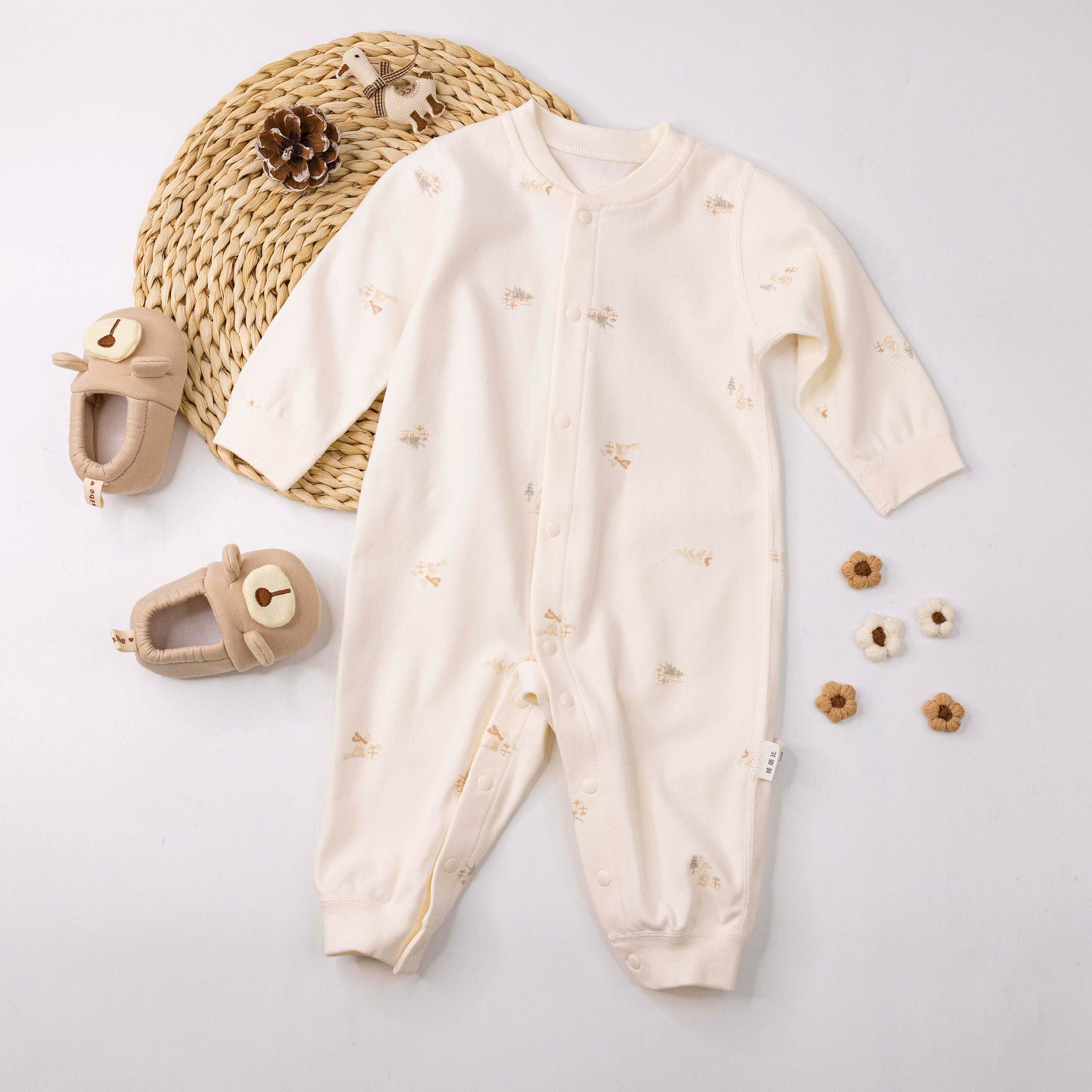 純淨系列【T3111】滿版動物與禮物連身衣