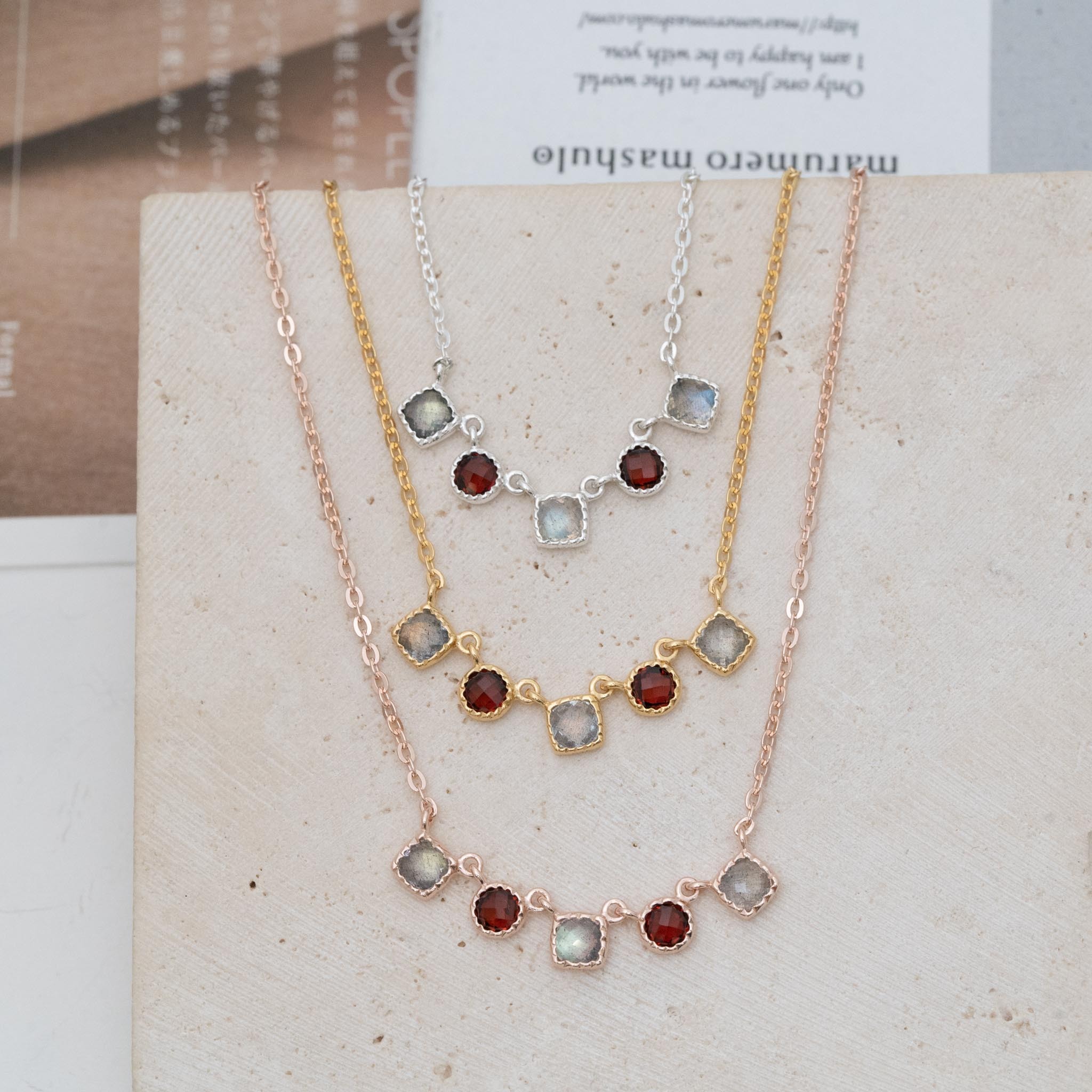 Svn76 石榴配藍光拉長