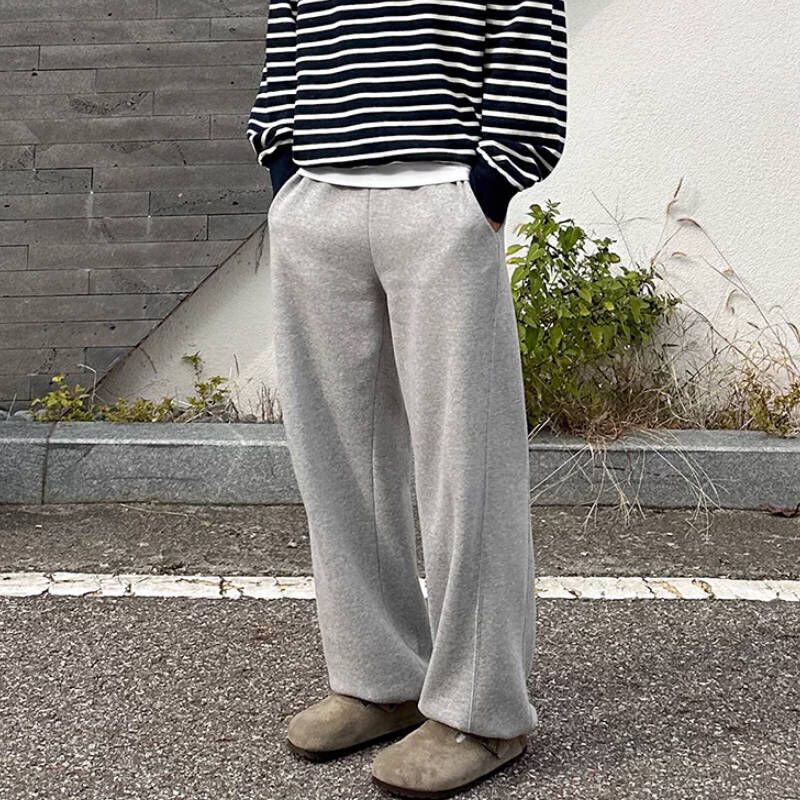 看起來很大,女生會偷看的特殊剪裁彎刀灰色棉褲