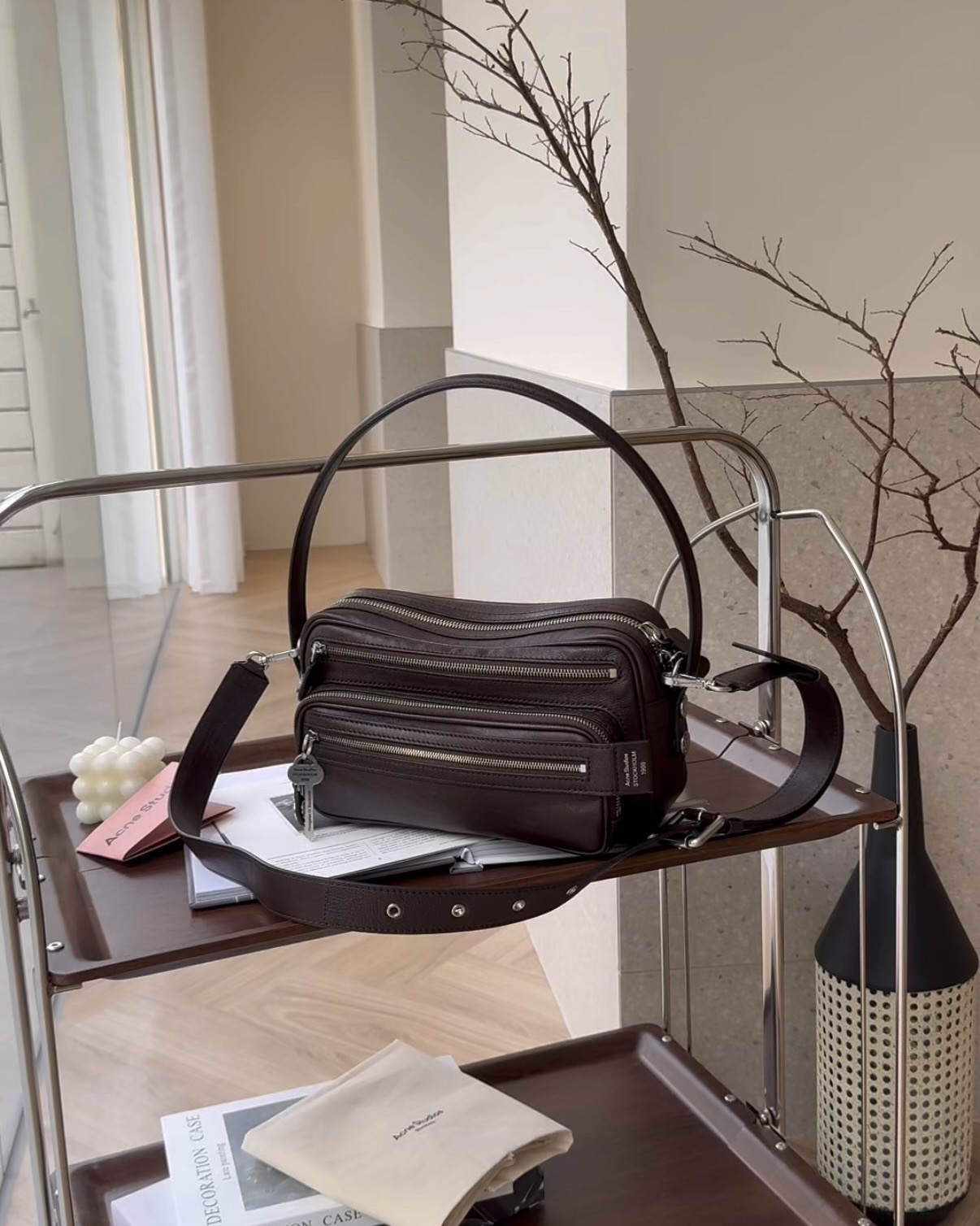 ACNE STUDIOS｜CAMERO PARTY SHOULDER BAG 巧克力棕