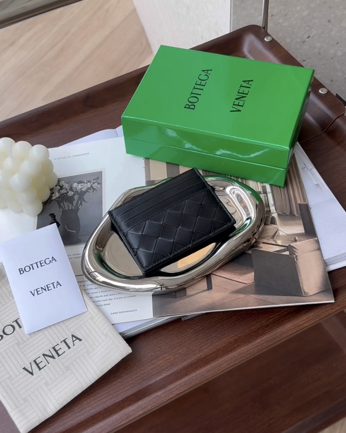 BV｜中編織皮革雙面卡夾 黑色